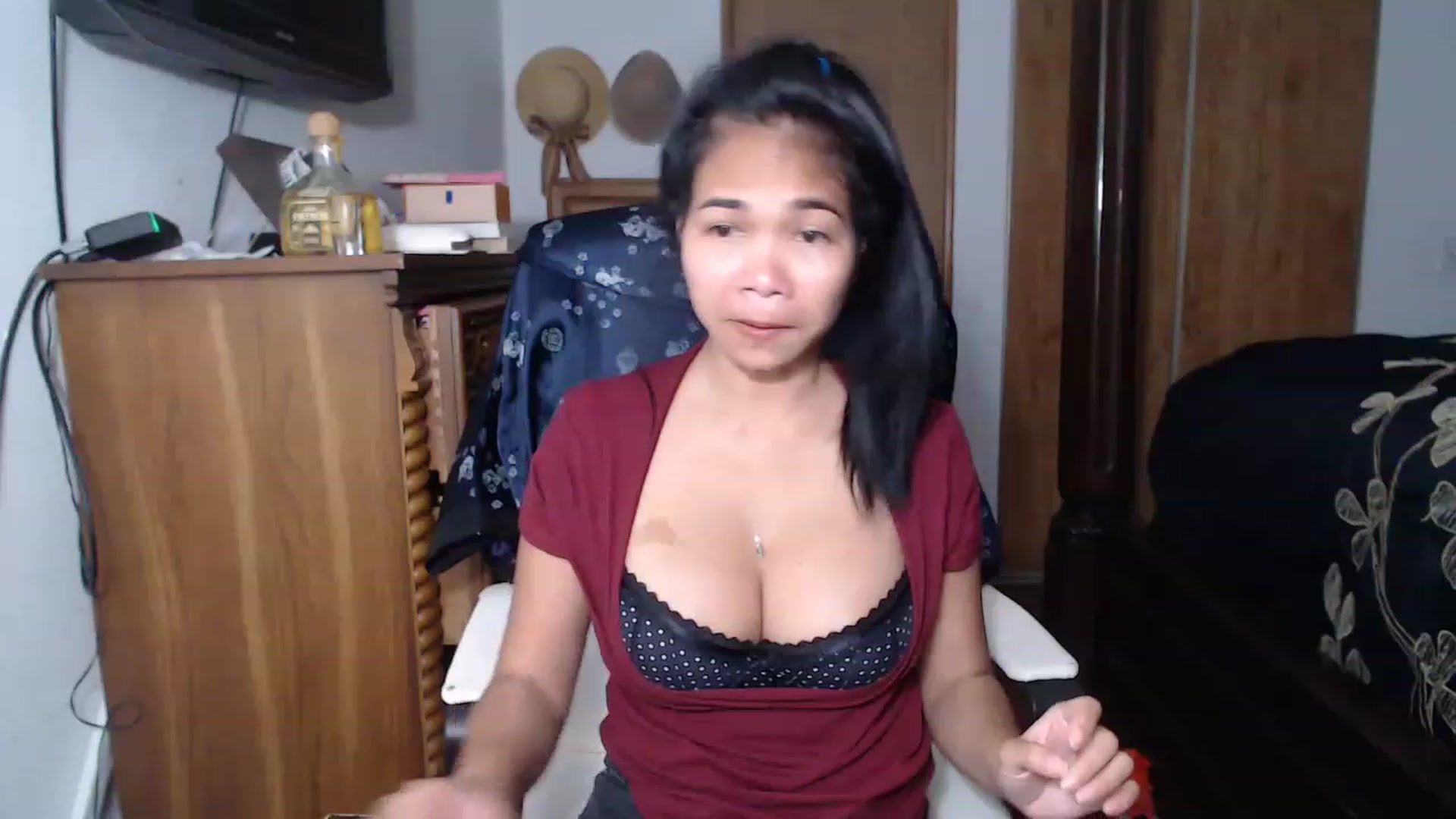 Gallery image thumbnail from Littlekai2023's myfreecams stream on, 05/13/2023, 01:52 image 3 of 20