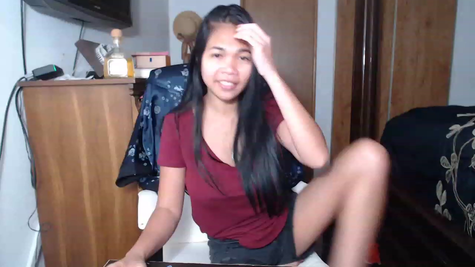 Gallery image thumbnail from Littlekai2023's myfreecams stream on, 05/13/2023, 04:15 image 17 of 20