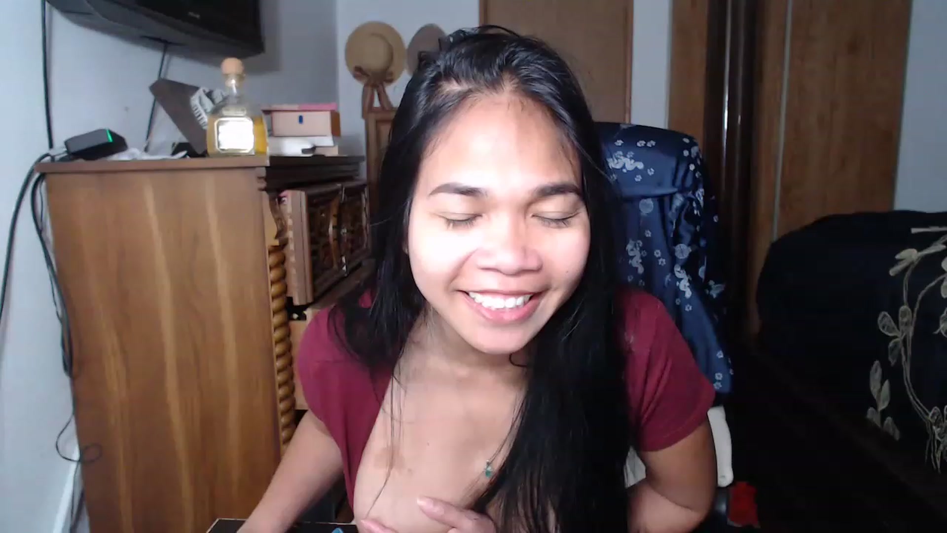 Gallery image thumbnail from Littlekai2023's myfreecams stream on, 05/13/2023, 04:15 image 3 of 20