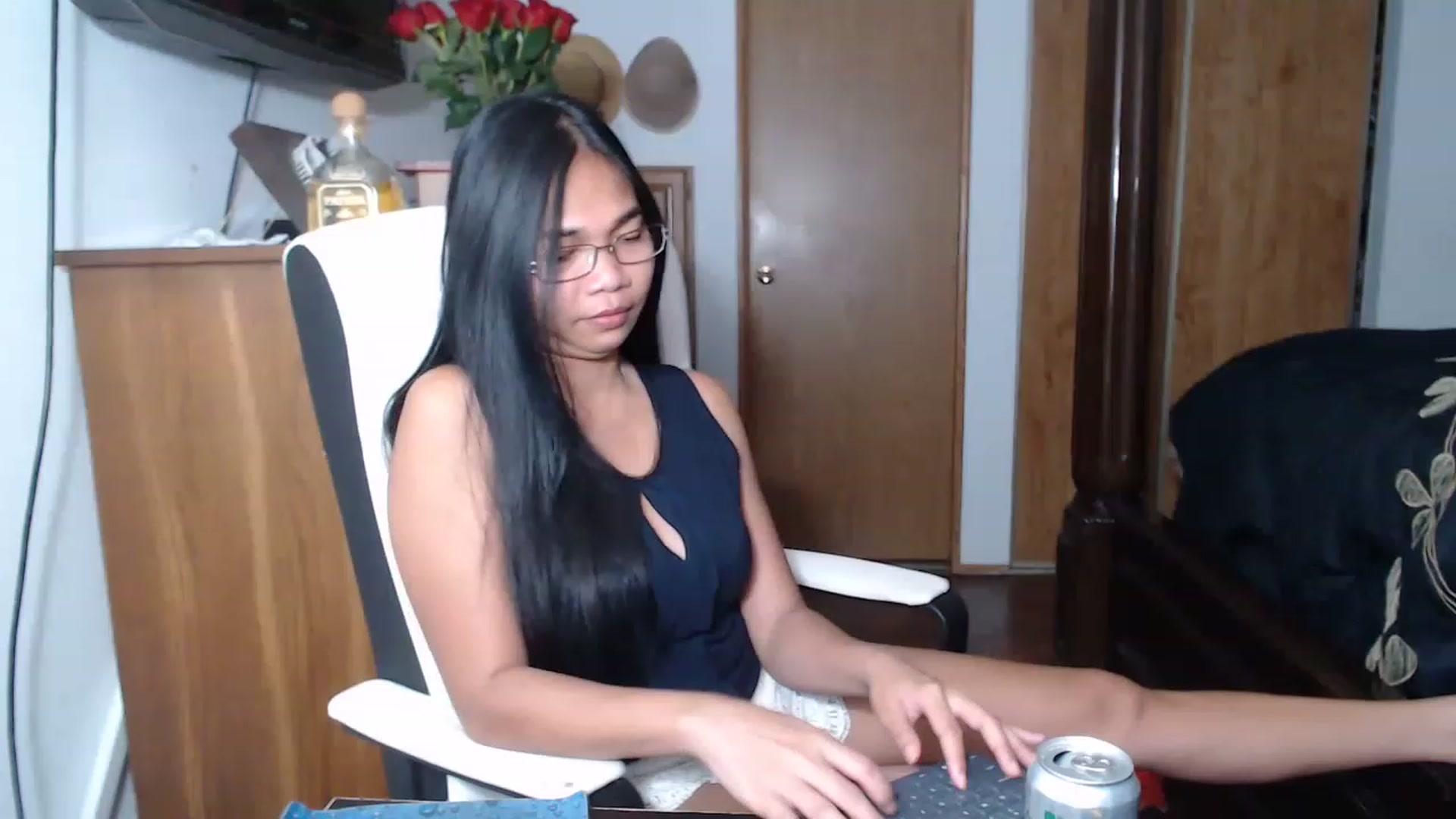 Gallery image thumbnail from Littlekai2023's myfreecams stream on, 05/13/2023, 22:46 image 13 of 20