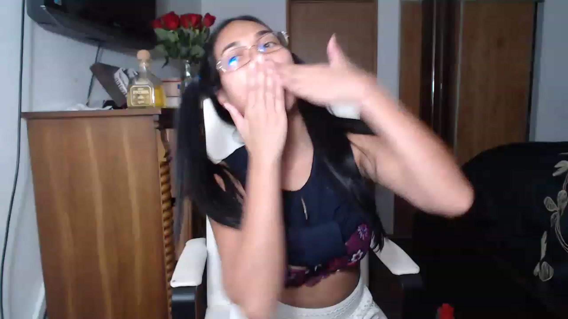 Gallery image thumbnail from Littlekai2023's myfreecams stream on, 05/14/2023, 24:32 image 8 of 20