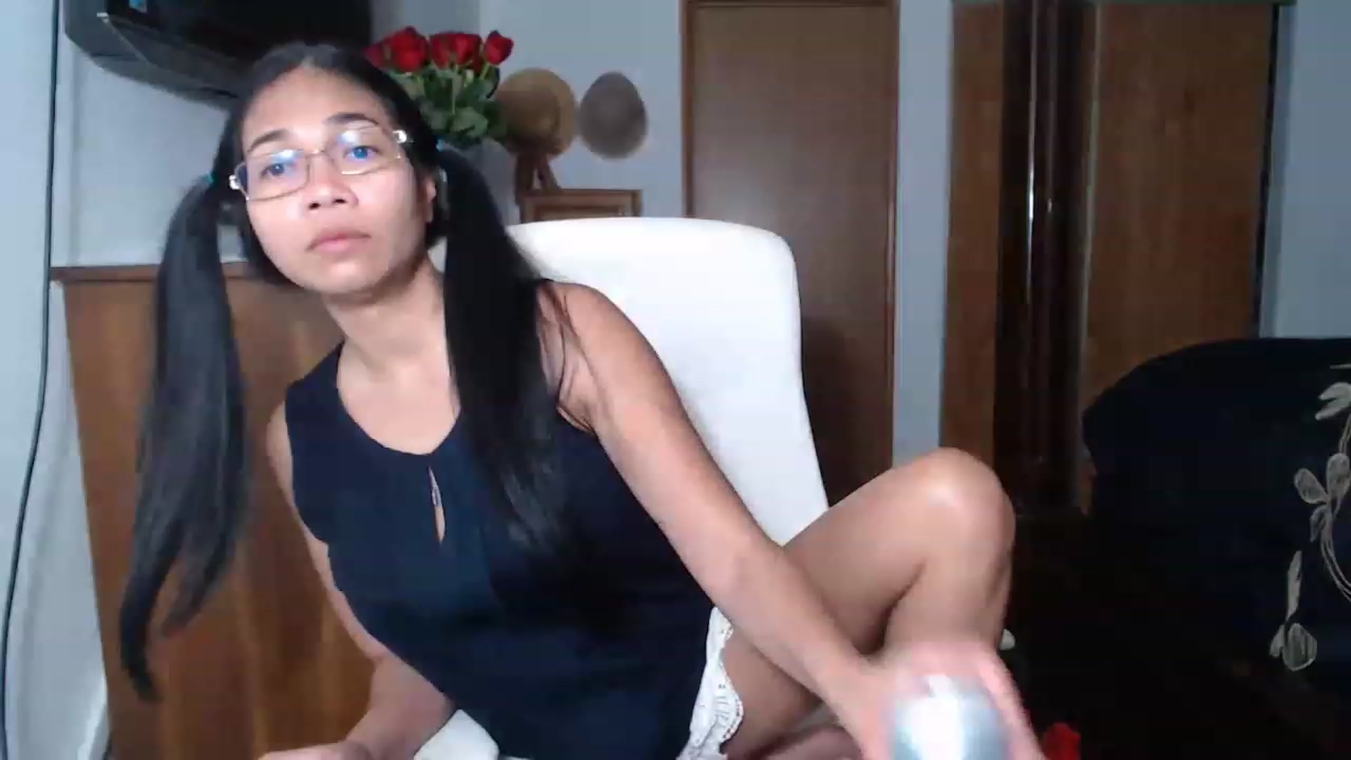 Gallery image thumbnail from Littlekai2023's myfreecams stream on, 05/14/2023, 24:32 image 14 of 20