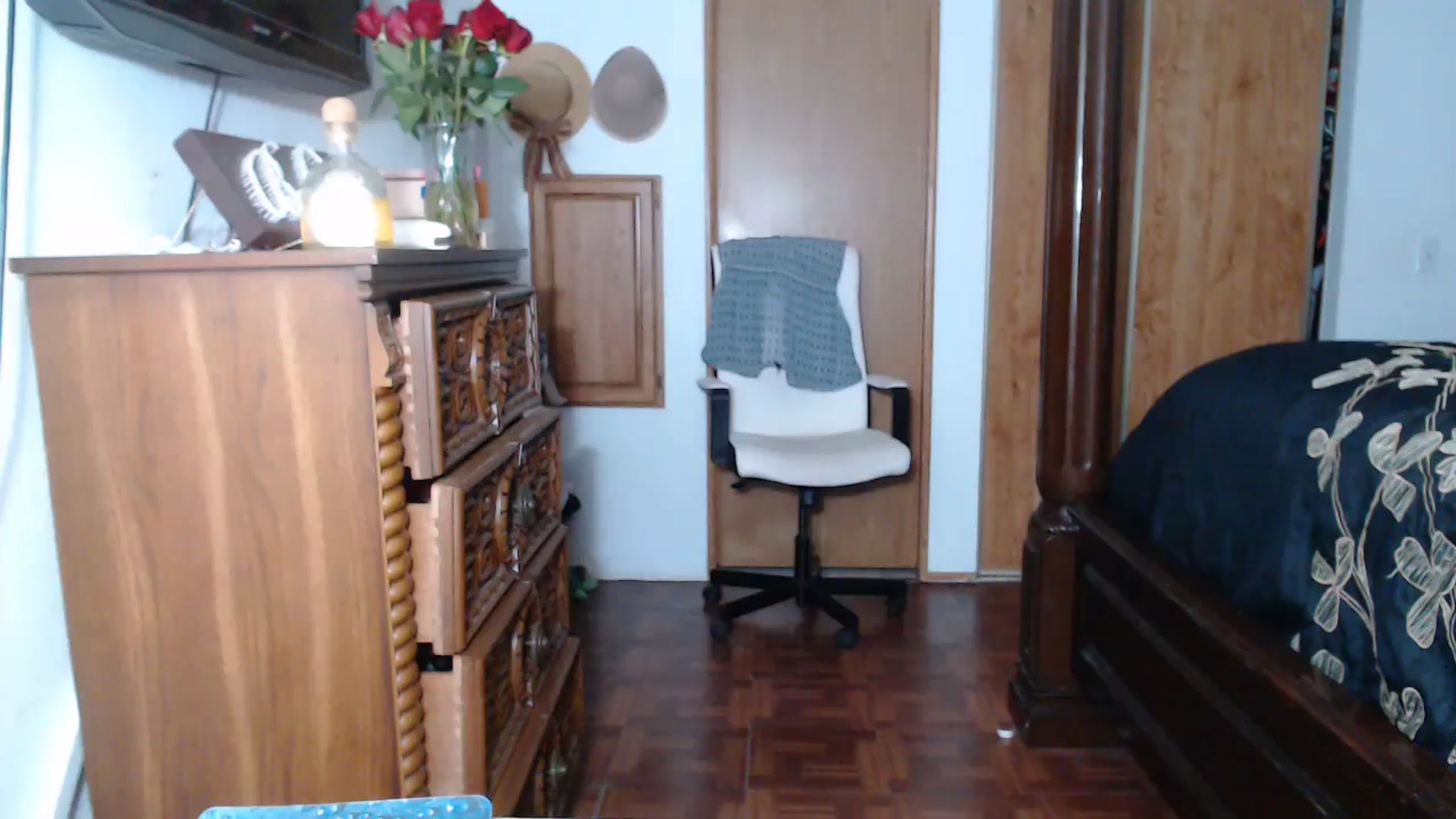 Gallery image thumbnail from Littlekai2023's myfreecams stream on, 05/16/2023, 02:10 image 6 of 20