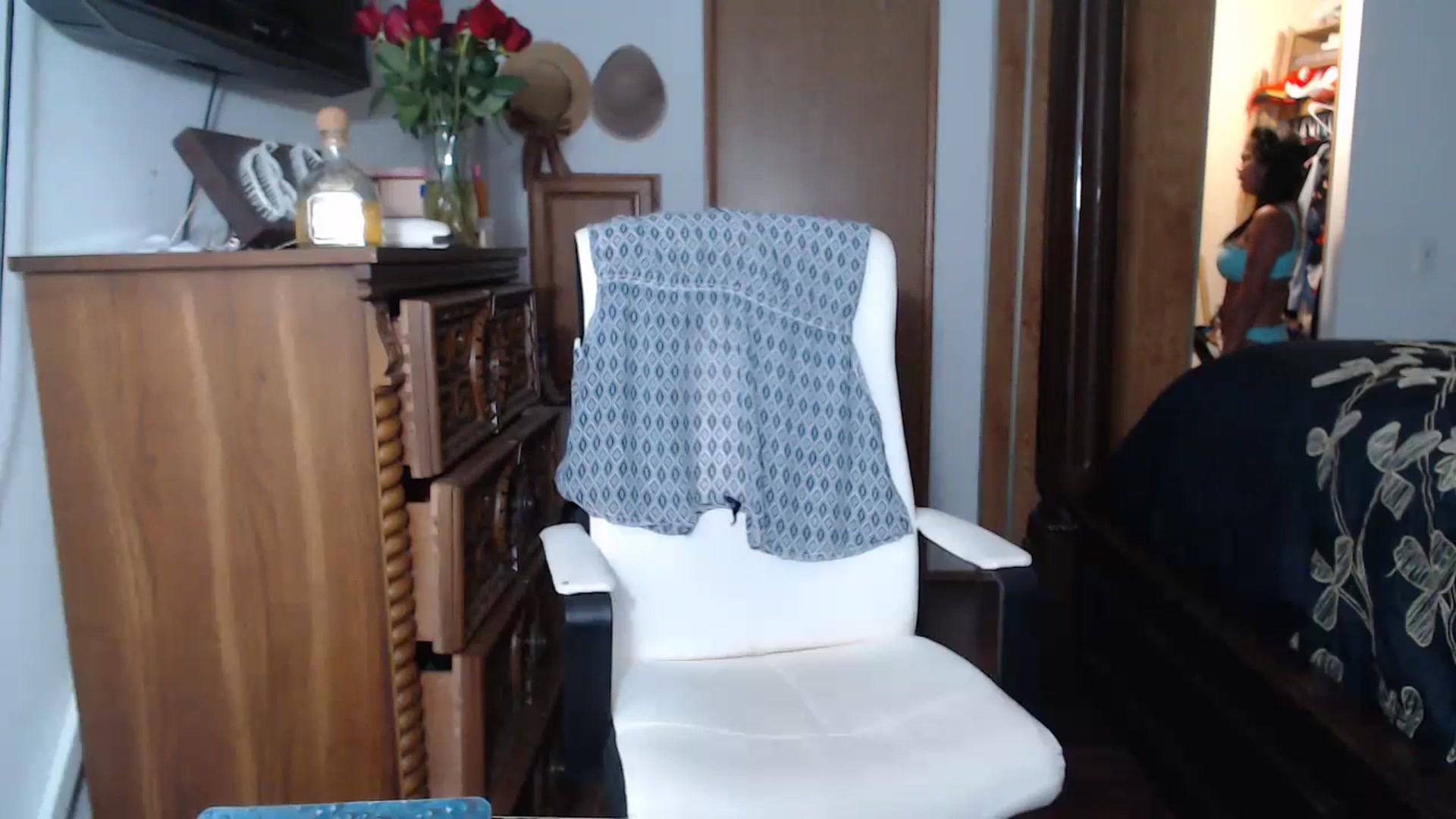 Gallery image thumbnail from Littlekai2023's myfreecams stream on, 05/16/2023, 02:10 image 8 of 20