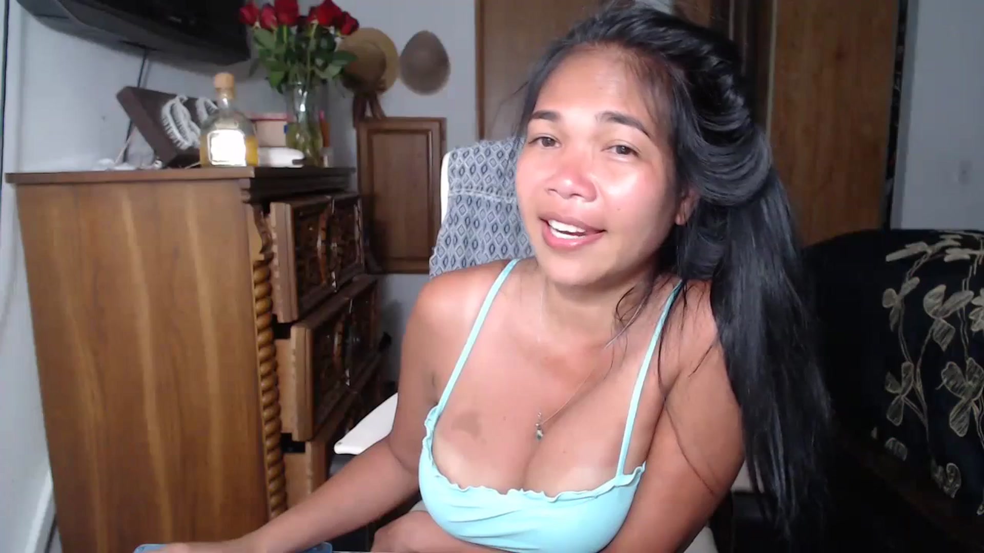Gallery image thumbnail from Littlekai2023's myfreecams stream on, 05/16/2023, 02:30 image 10 of 20