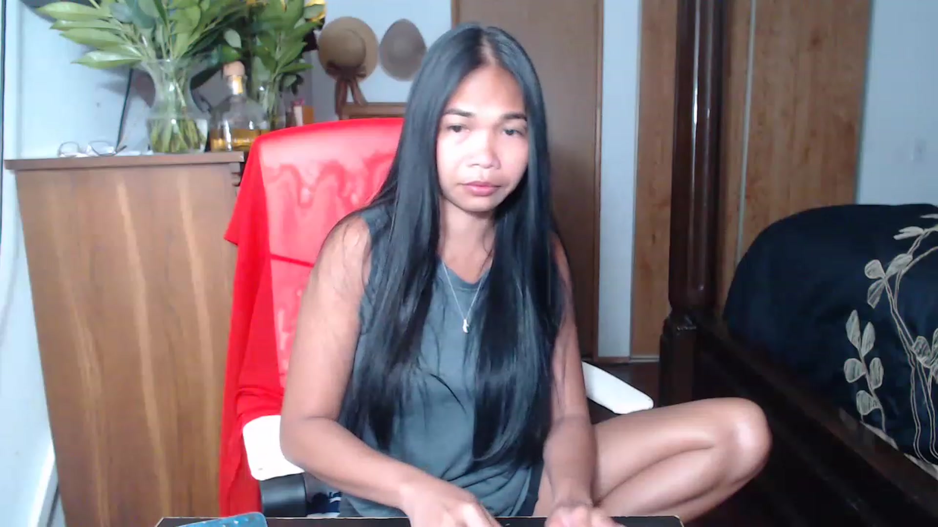 Gallery image thumbnail from Littlekai2023's myfreecams stream on, 05/18/2023, 01:15 image 17 of 20