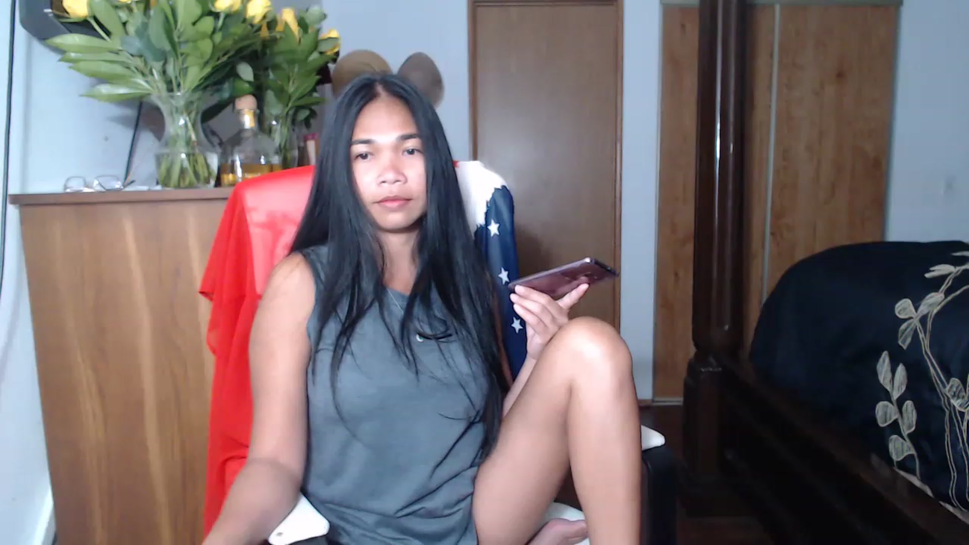 Gallery image thumbnail from Littlekai2023's myfreecams stream on, 05/18/2023, 01:15 image 13 of 20