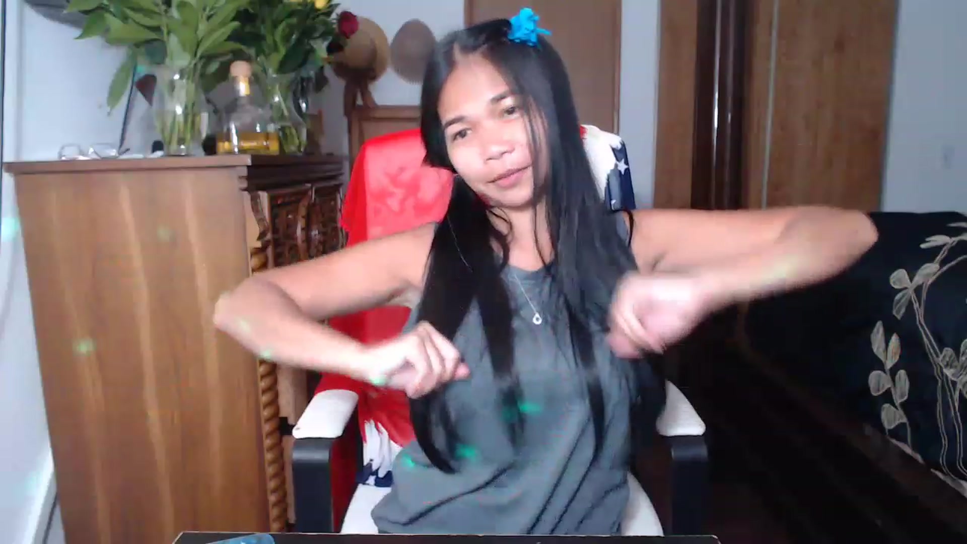Gallery image thumbnail from Littlekai2023's myfreecams stream on, 05/18/2023, 03:47 image 19 of 20