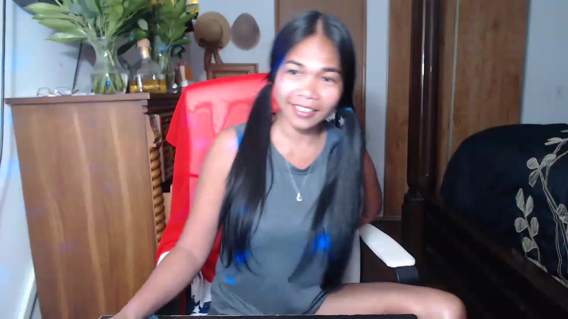 Gallery image thumbnail from Littlekai2023's myfreecams stream on, 05/18/2023, 03:47 image 5 of 20