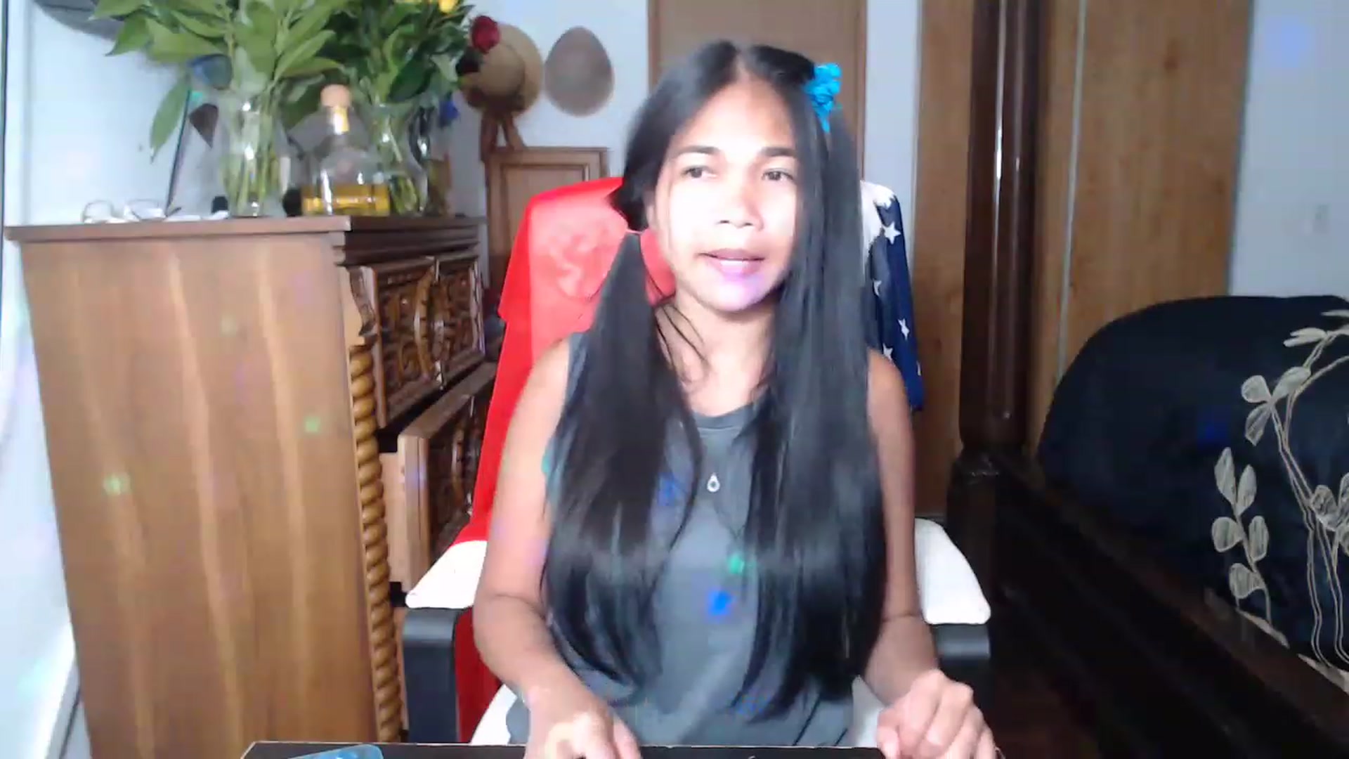 Gallery image thumbnail from Littlekai2023's myfreecams stream on, 05/18/2023, 03:47 image 20 of 20