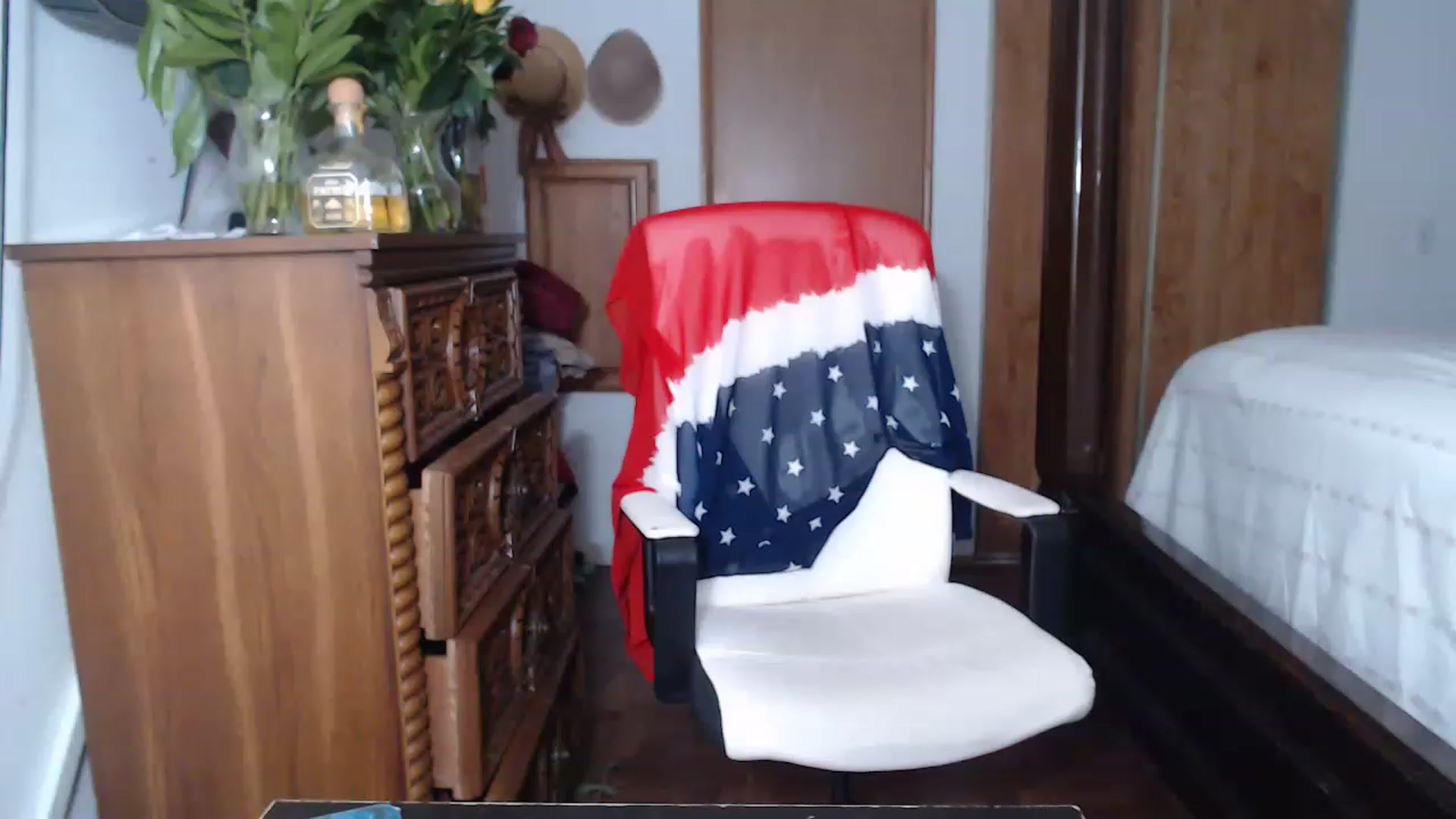 Gallery image thumbnail from Littlekai2023's myfreecams stream on, 05/18/2023, 23:29 image 5 of 20