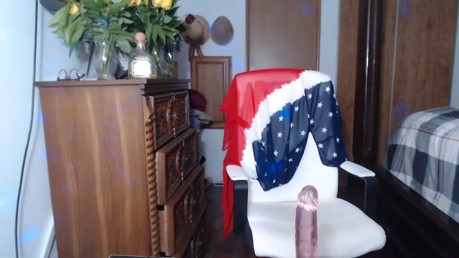 Gallery image thumbnail from Littlekai2023's myfreecams stream on, 05/21/2023, 02:49 image 16 of 20