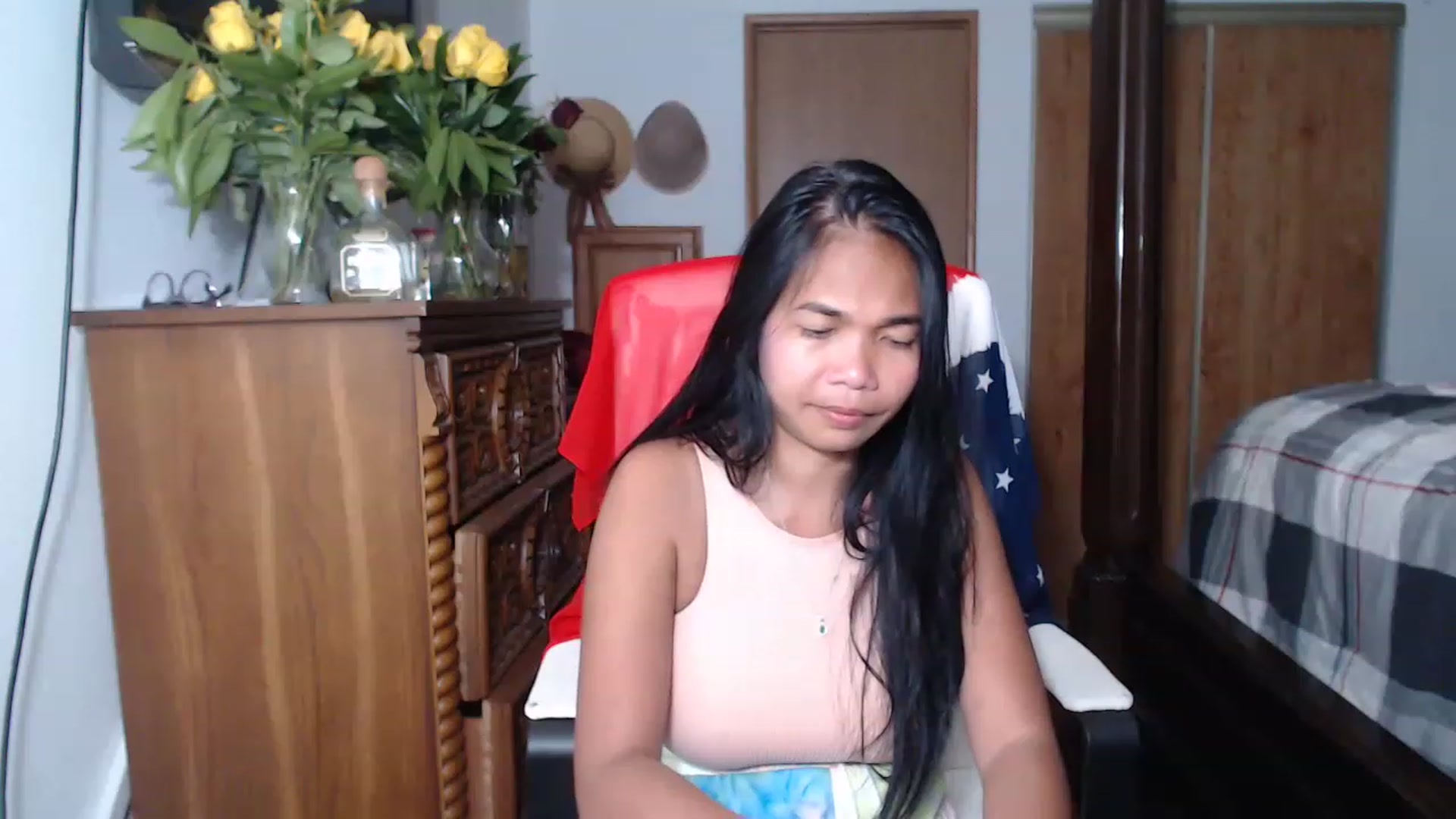 Gallery image thumbnail from Littlekai2023's myfreecams stream on, 05/21/2023, 03:54 image 8 of 20