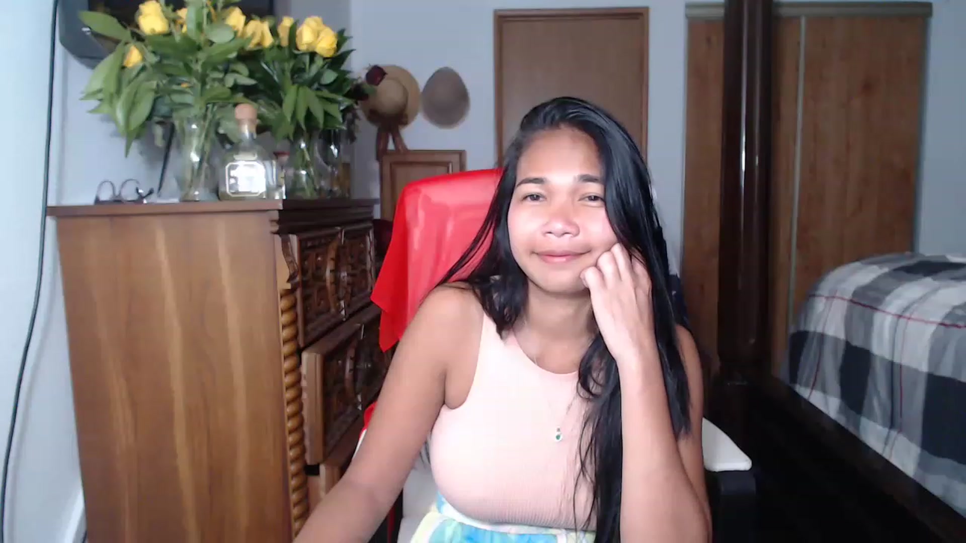 Gallery image thumbnail from Littlekai2023's myfreecams stream on, 05/21/2023, 03:54 image 9 of 20