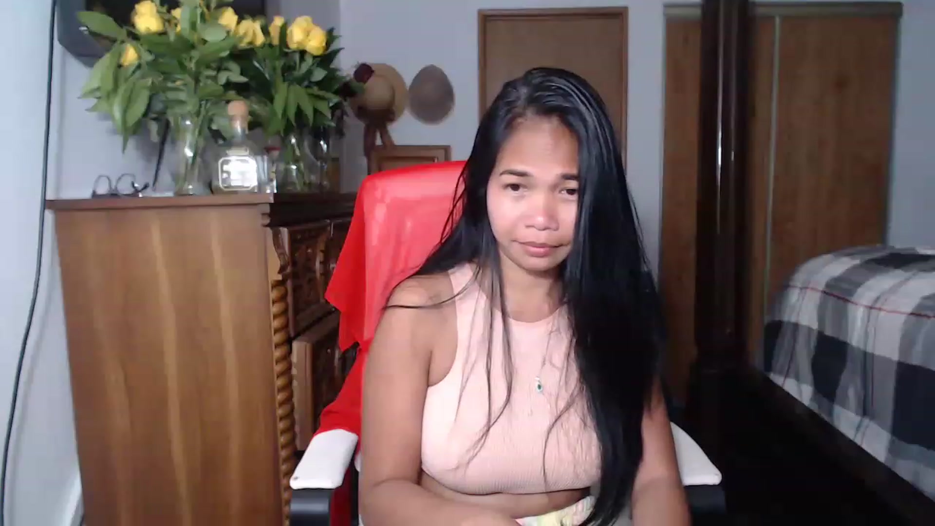 Gallery image thumbnail from Littlekai2023's myfreecams stream on, 05/21/2023, 03:54 image 15 of 20