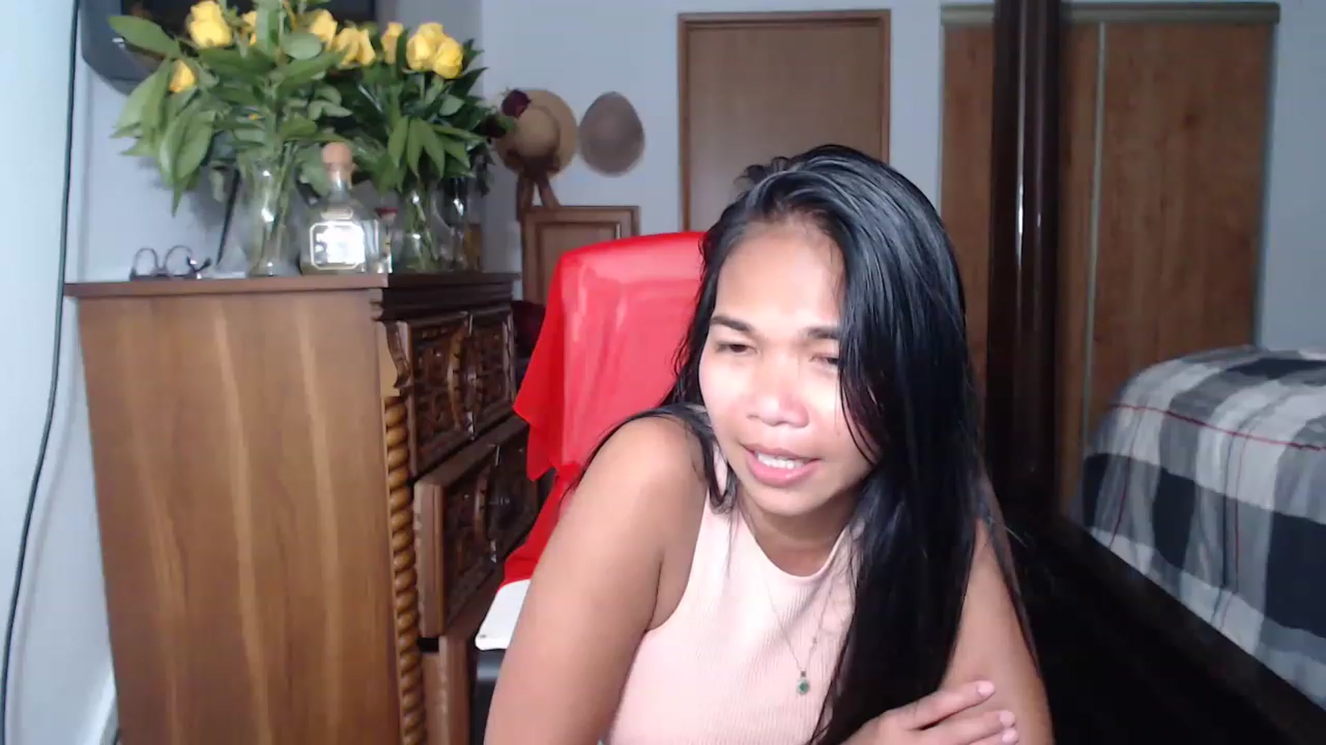 Gallery image thumbnail from Littlekai2023's myfreecams stream on, 05/21/2023, 03:54 image 10 of 20