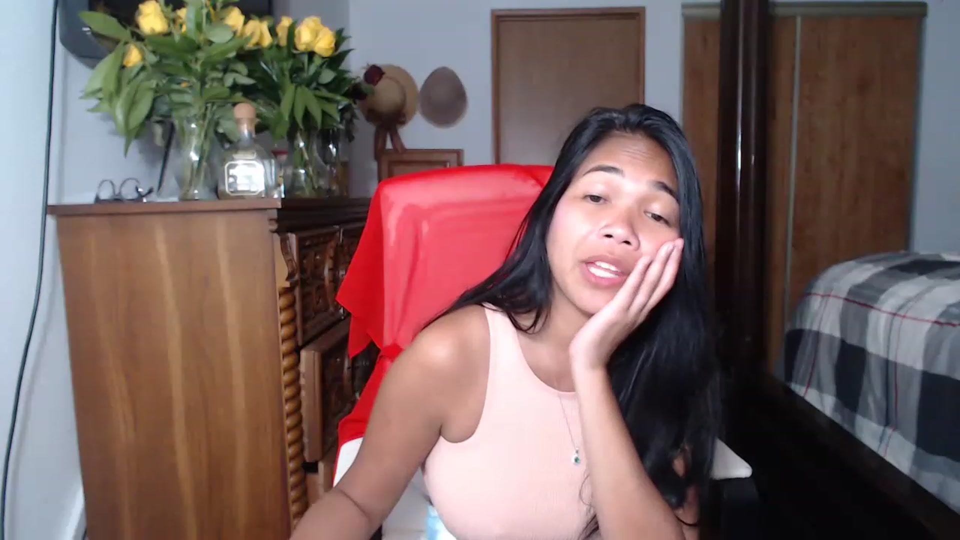Gallery image thumbnail from Littlekai2023's myfreecams stream on, 05/21/2023, 03:54 image 7 of 20