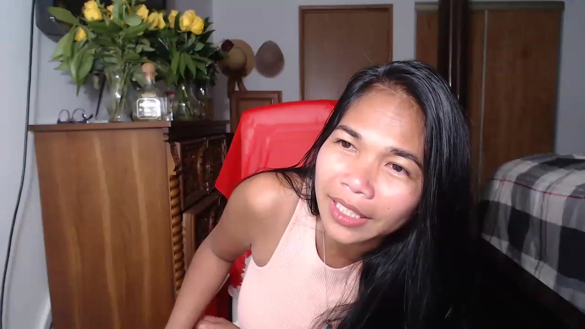 Gallery image thumbnail from Littlekai2023's myfreecams stream on, 05/21/2023, 03:54 image 17 of 20