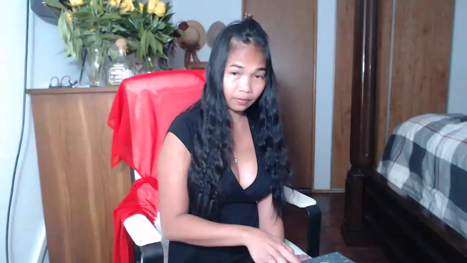 Gallery image thumbnail from Littlekai2023's myfreecams stream on, 05/21/2023, 22:37 image 1 of 20