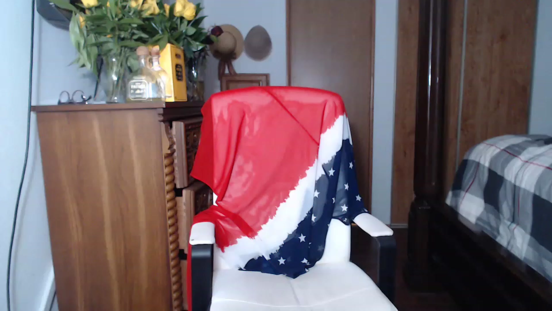 Gallery image thumbnail from Littlekai2023's myfreecams stream on, 05/21/2023, 22:37 image 13 of 20