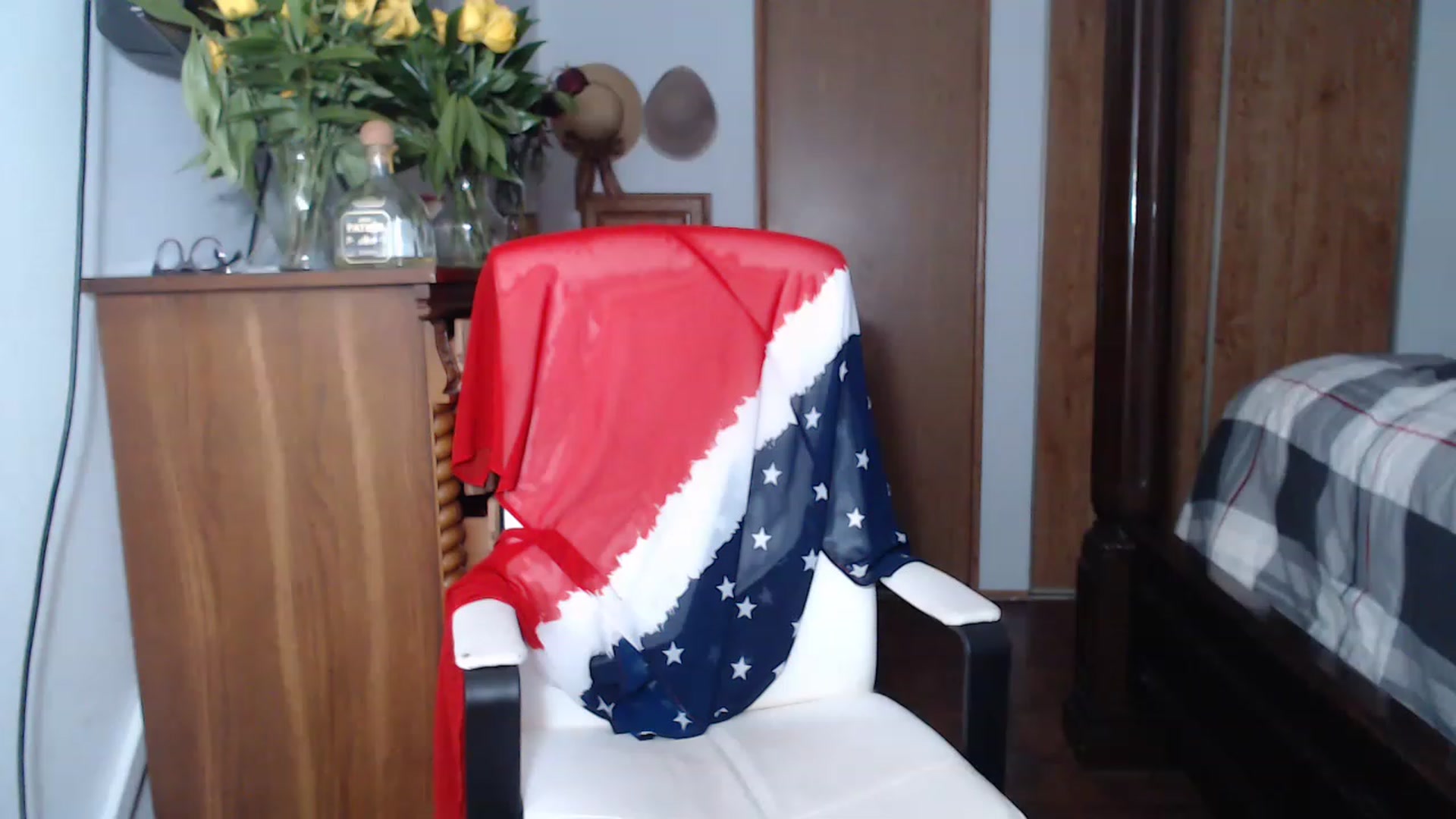 Gallery image thumbnail from Littlekai2023's myfreecams stream on, 05/21/2023, 22:37 image 5 of 20
