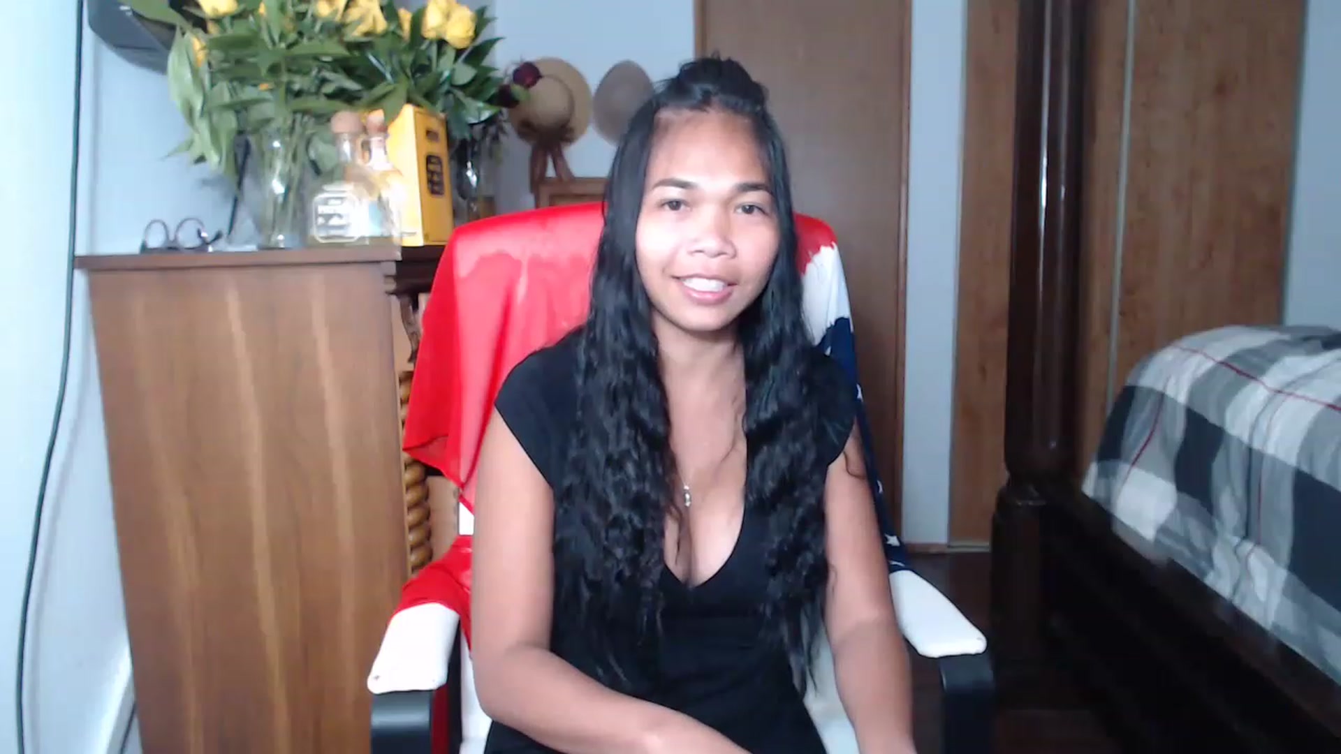 Gallery image thumbnail from Littlekai2023's myfreecams stream on, 05/21/2023, 22:37 image 6 of 20