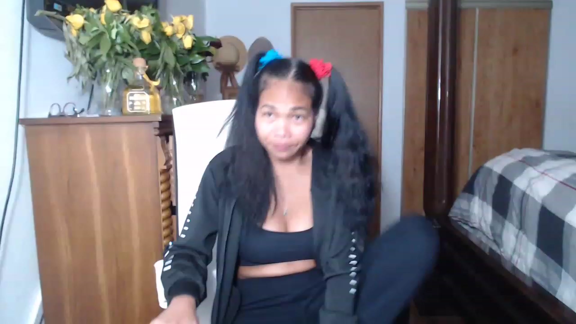 Gallery image thumbnail from Littlekai2023's myfreecams stream on, 05/23/2023, 24:01 image 3 of 20