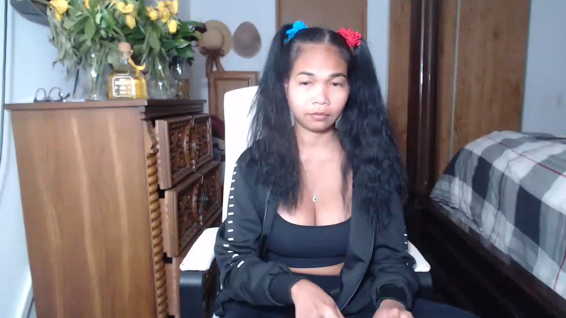 Gallery image thumbnail from Littlekai2023's myfreecams stream on, 05/23/2023, 24:01 image 20 of 20