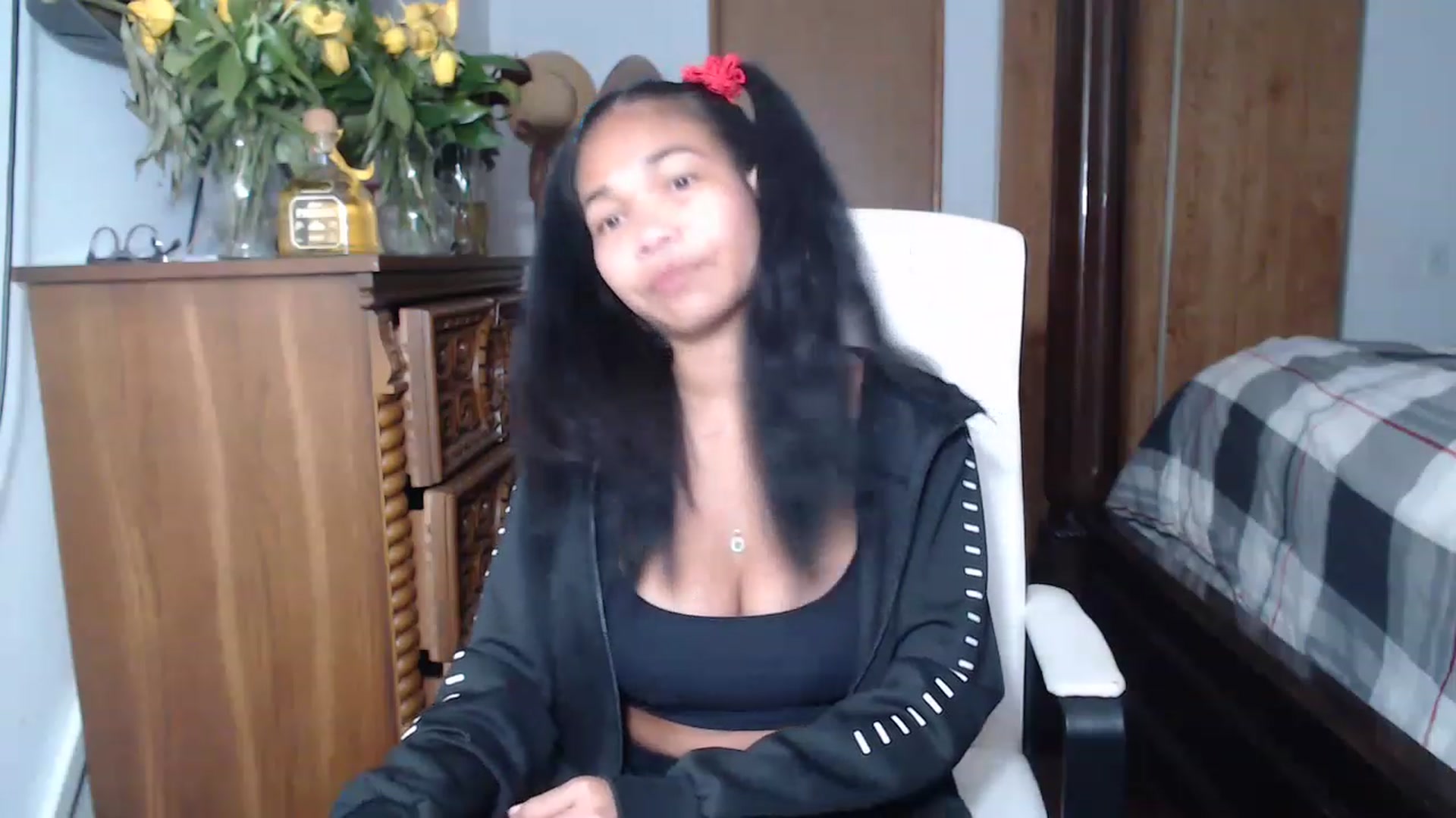 Gallery image thumbnail from Littlekai2023's myfreecams stream on, 05/23/2023, 24:53 image 8 of 20