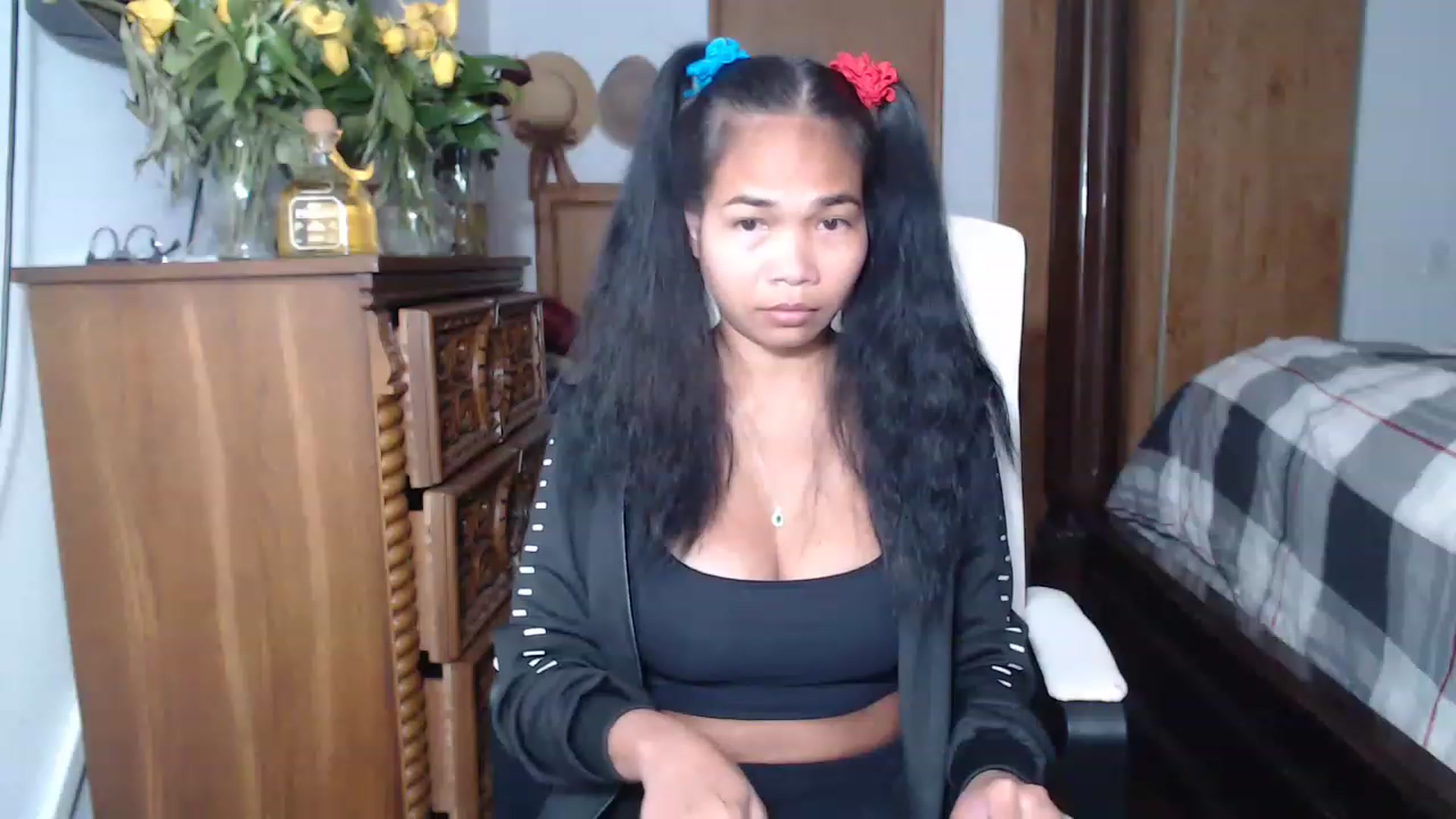Gallery image thumbnail from Littlekai2023's myfreecams stream on, 05/23/2023, 24:53 image 5 of 20