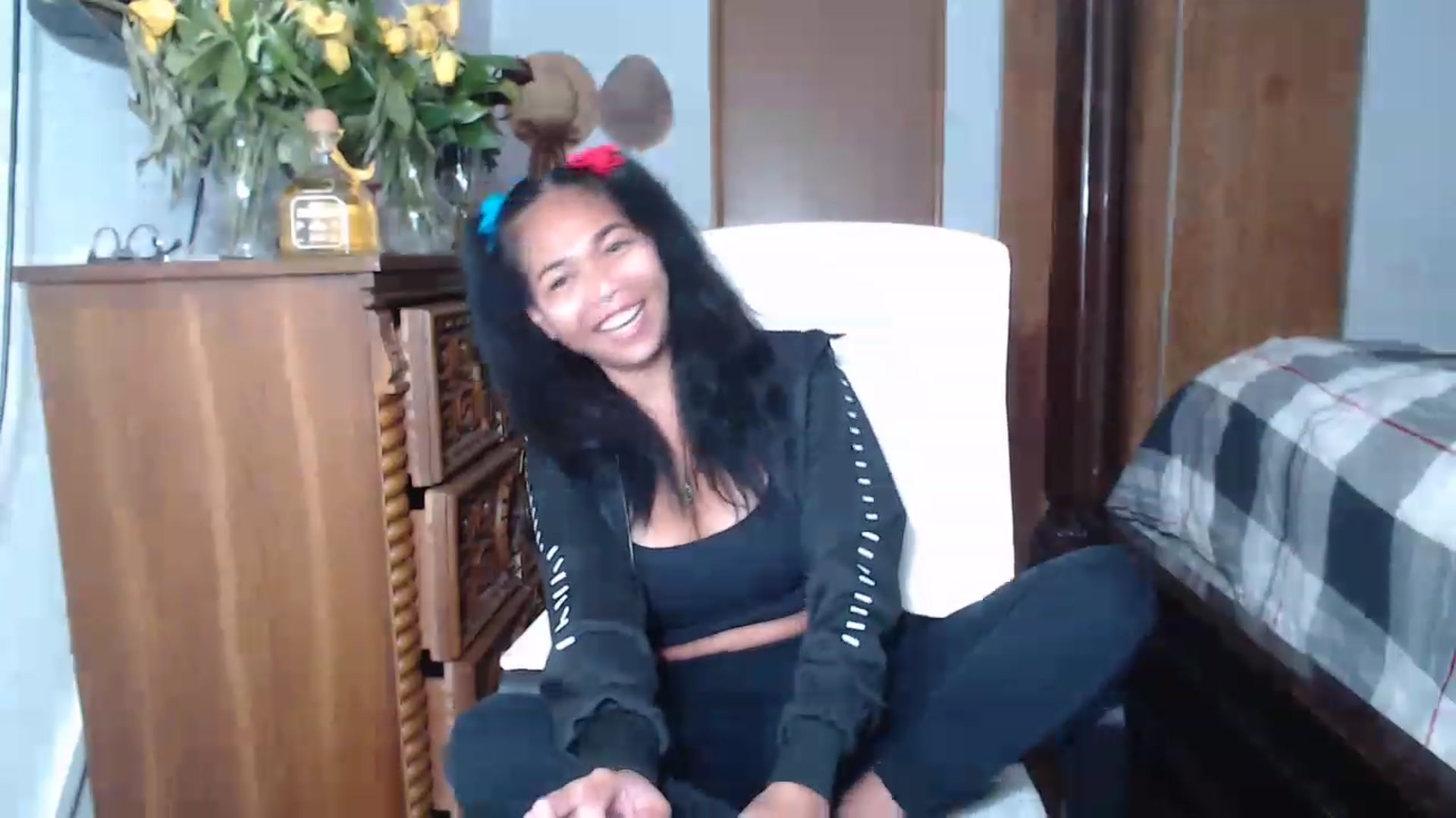 Gallery image thumbnail from Littlekai2023's myfreecams stream on, 05/23/2023, 24:53 image 13 of 20