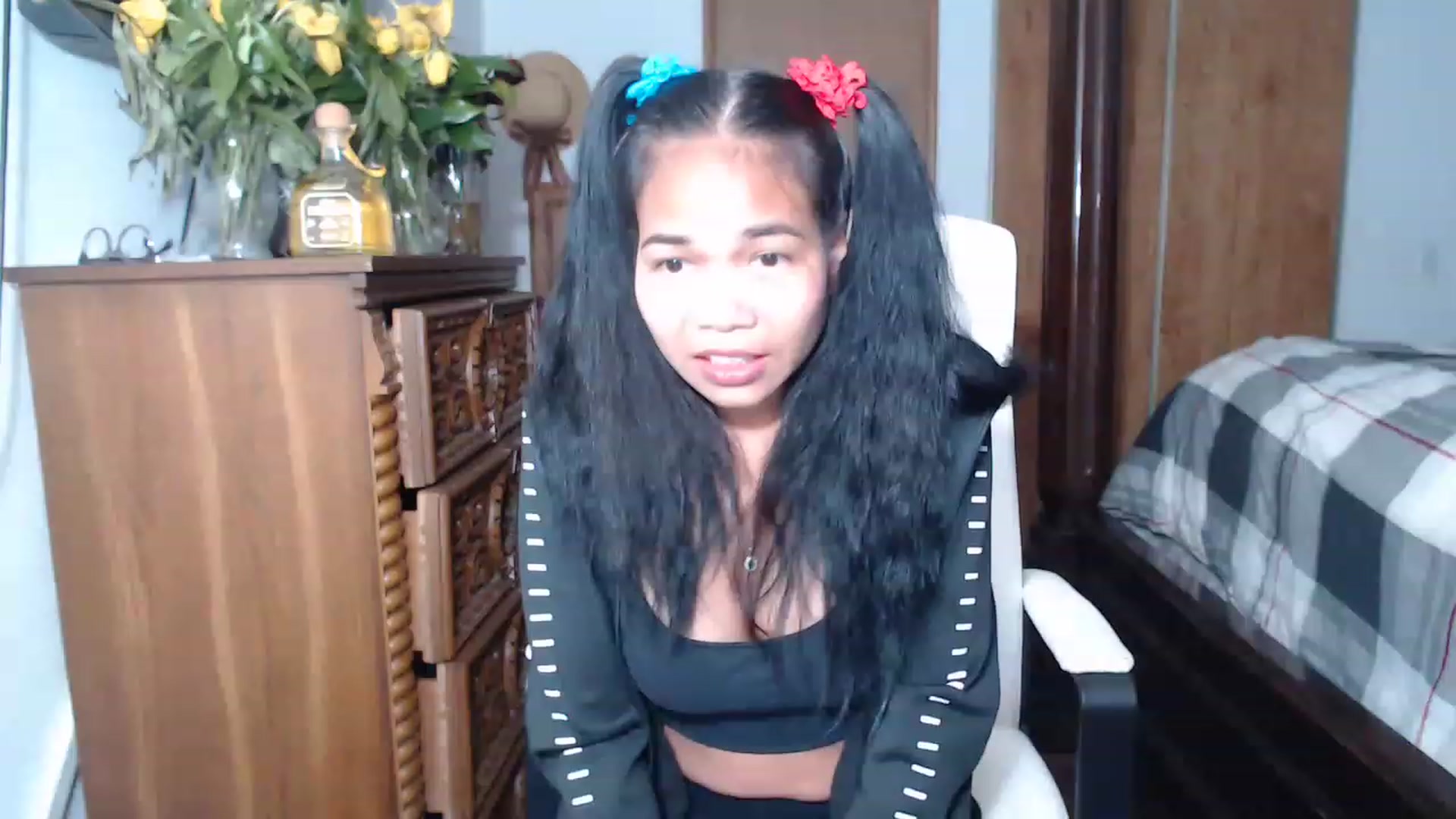 Gallery image thumbnail from Littlekai2023's myfreecams stream on, 05/23/2023, 01:39 image 7 of 20