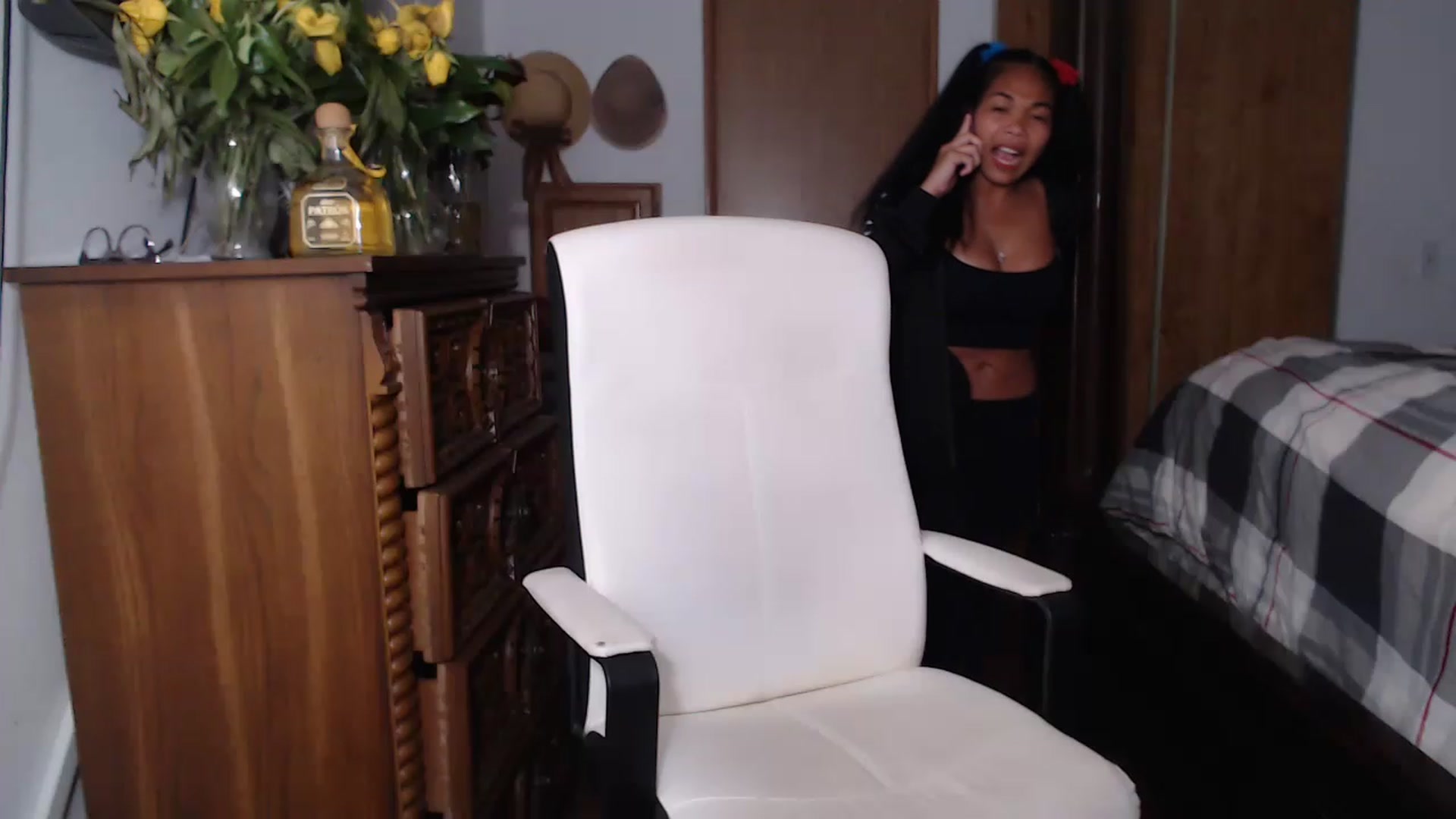 Gallery image thumbnail from Littlekai2023's myfreecams stream on, 05/23/2023, 01:39 image 10 of 20