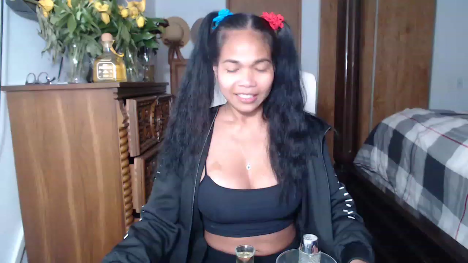 Gallery image thumbnail from Littlekai2023's myfreecams stream on, 05/23/2023, 01:39 image 4 of 20