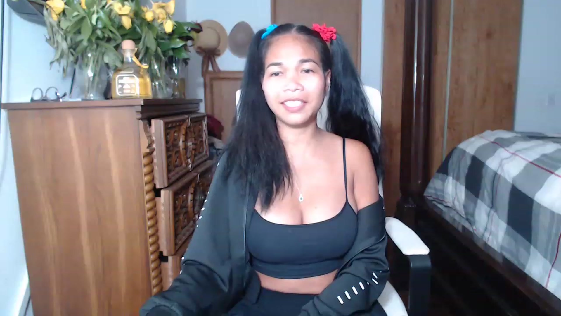 Gallery image thumbnail from Littlekai2023's myfreecams stream on, 05/23/2023, 01:39 image 20 of 20