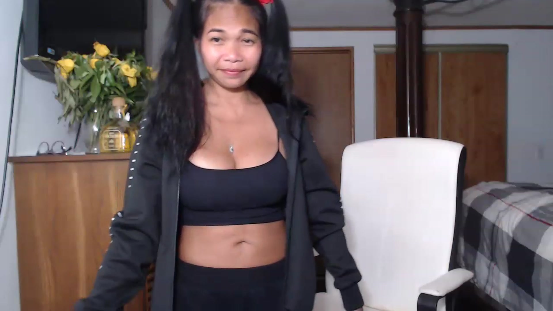 Gallery image thumbnail from Littlekai2023's myfreecams stream on, 05/23/2023, 04:29 image 16 of 20