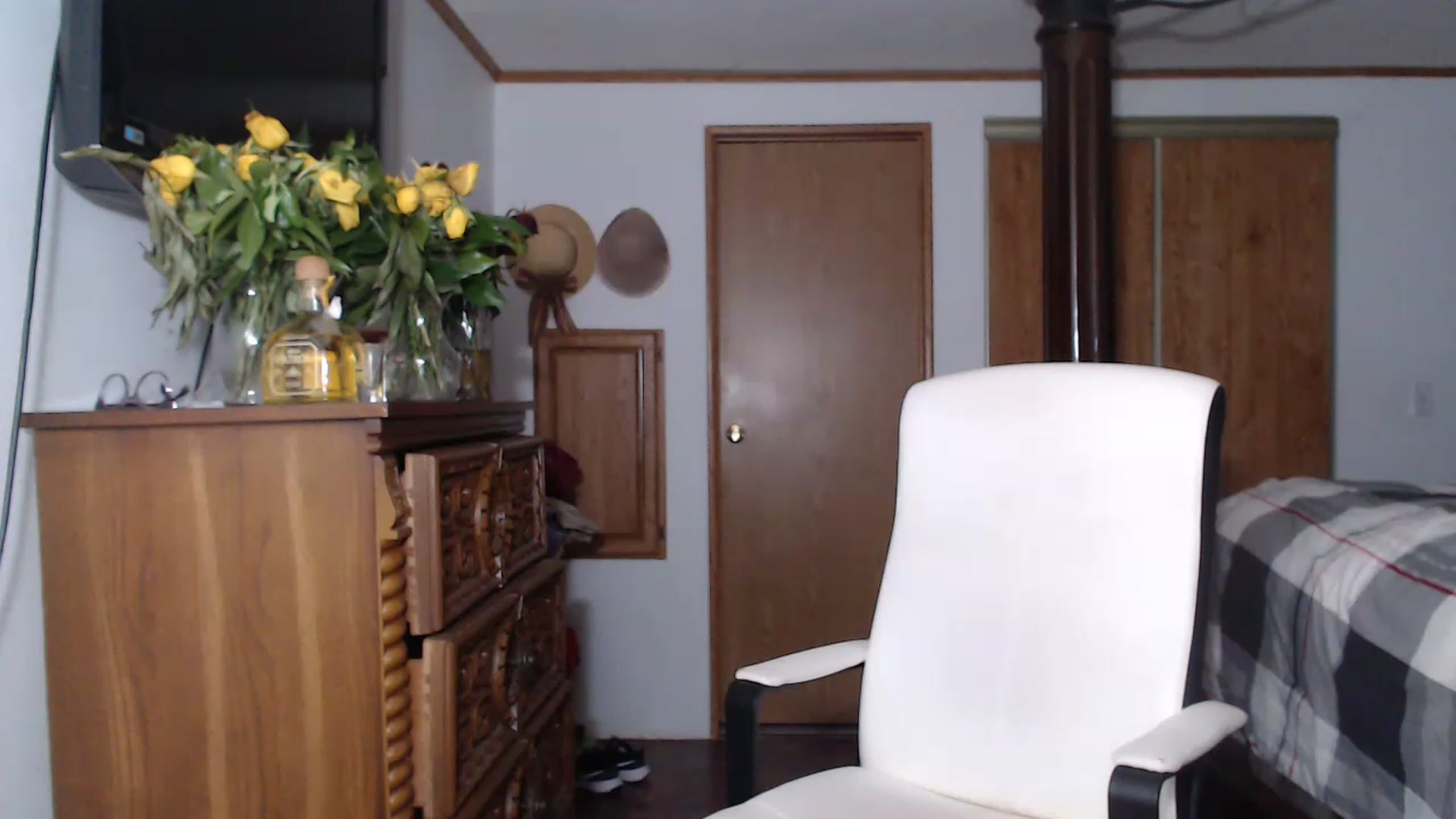 Gallery image thumbnail from Littlekai2023's myfreecams stream on, 05/23/2023, 04:29 image 18 of 20