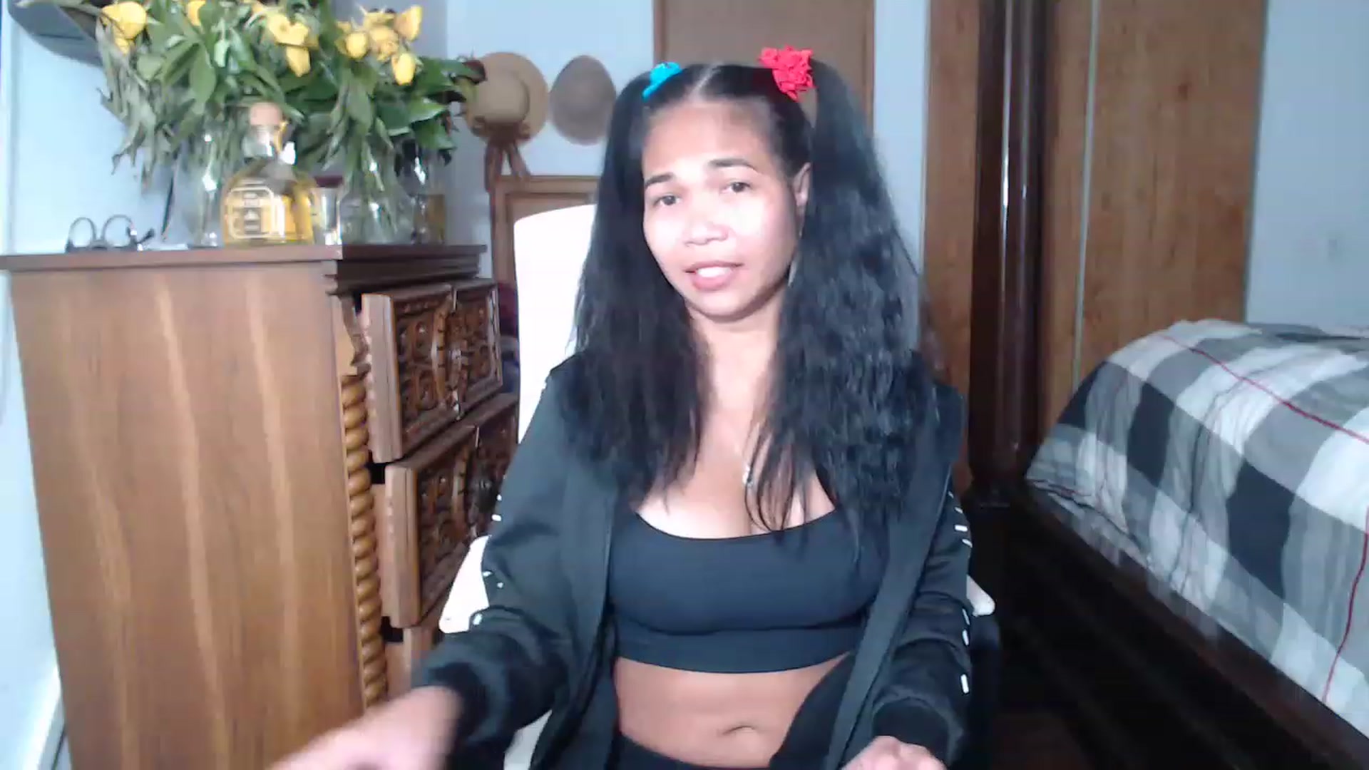Gallery image thumbnail from Littlekai2023's myfreecams stream on, 05/23/2023, 04:29 image 4 of 20