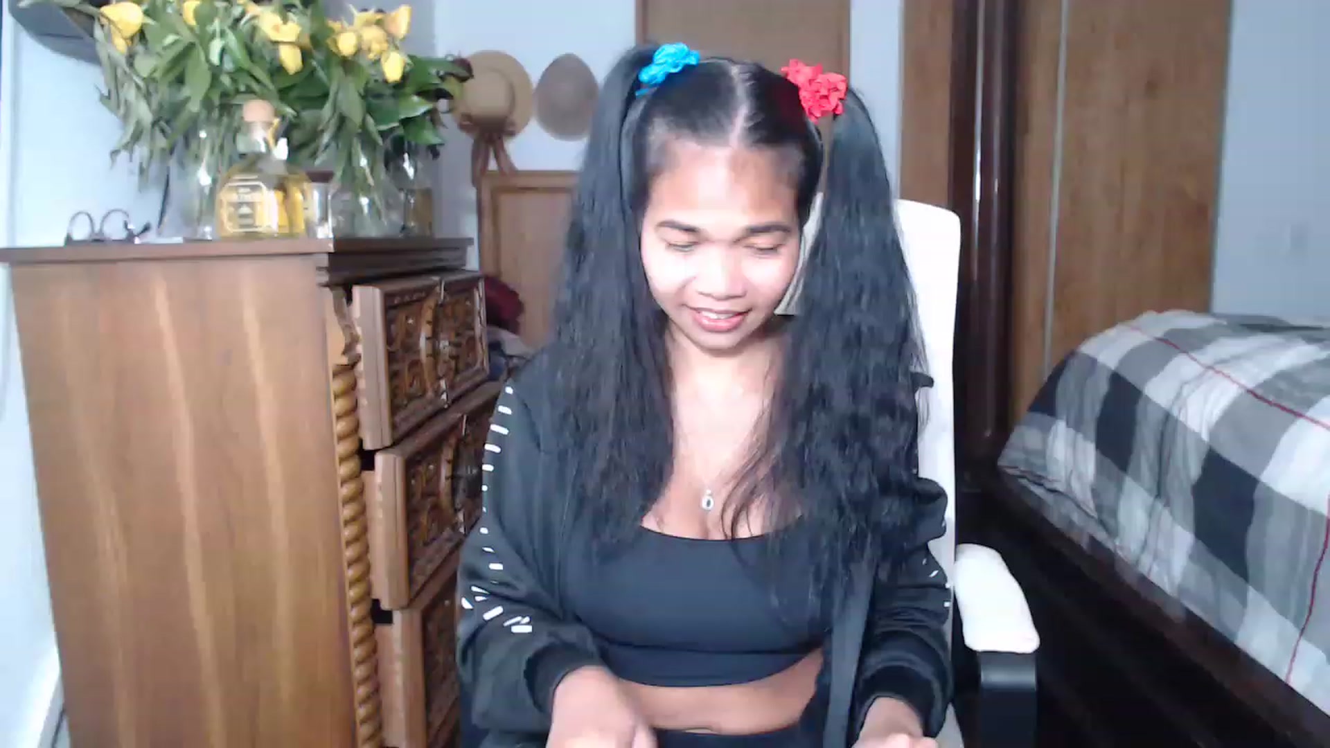 Gallery image thumbnail from Littlekai2023's myfreecams stream on, 05/23/2023, 04:29 image 1 of 20