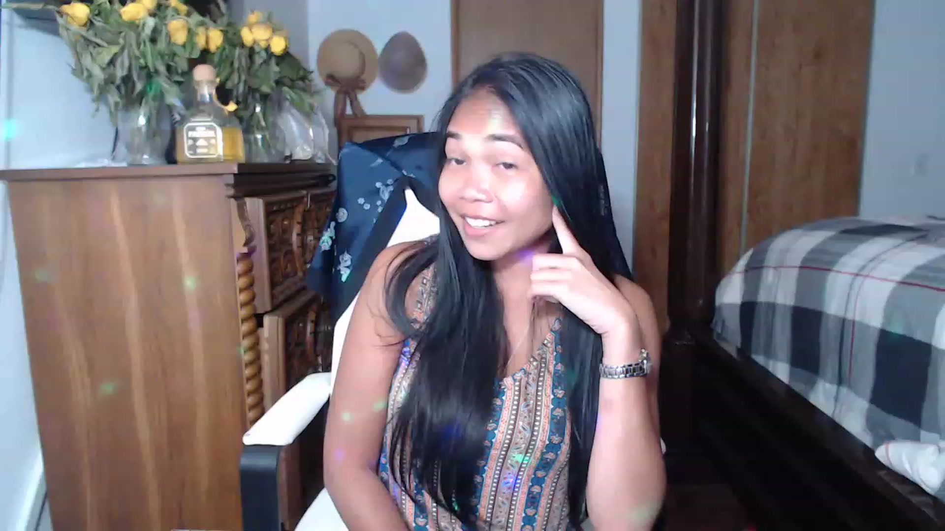 Gallery image thumbnail from Littlekai2023's myfreecams stream on, 05/26/2023, 04:15 image 11 of 20