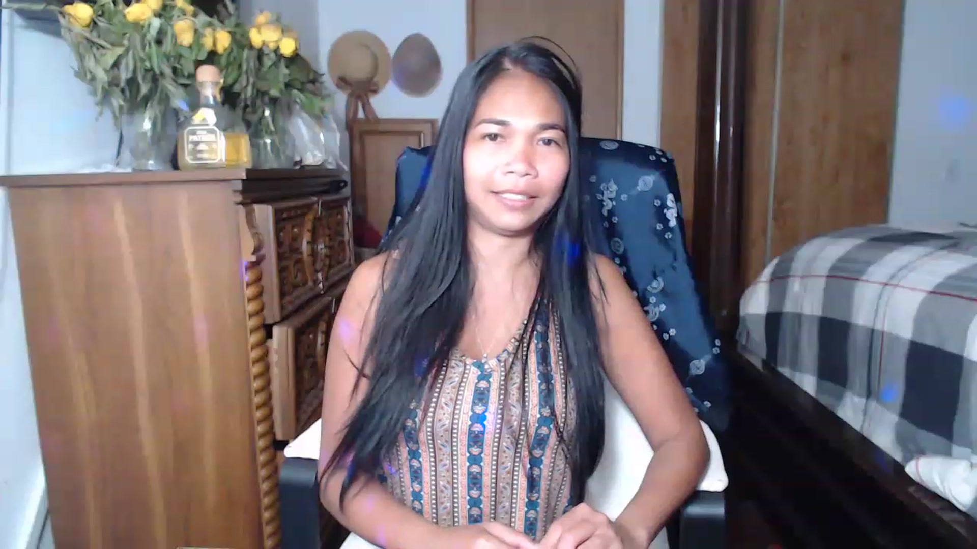Gallery image thumbnail from Littlekai2023's myfreecams stream on, 05/26/2023, 04:15 image 12 of 20