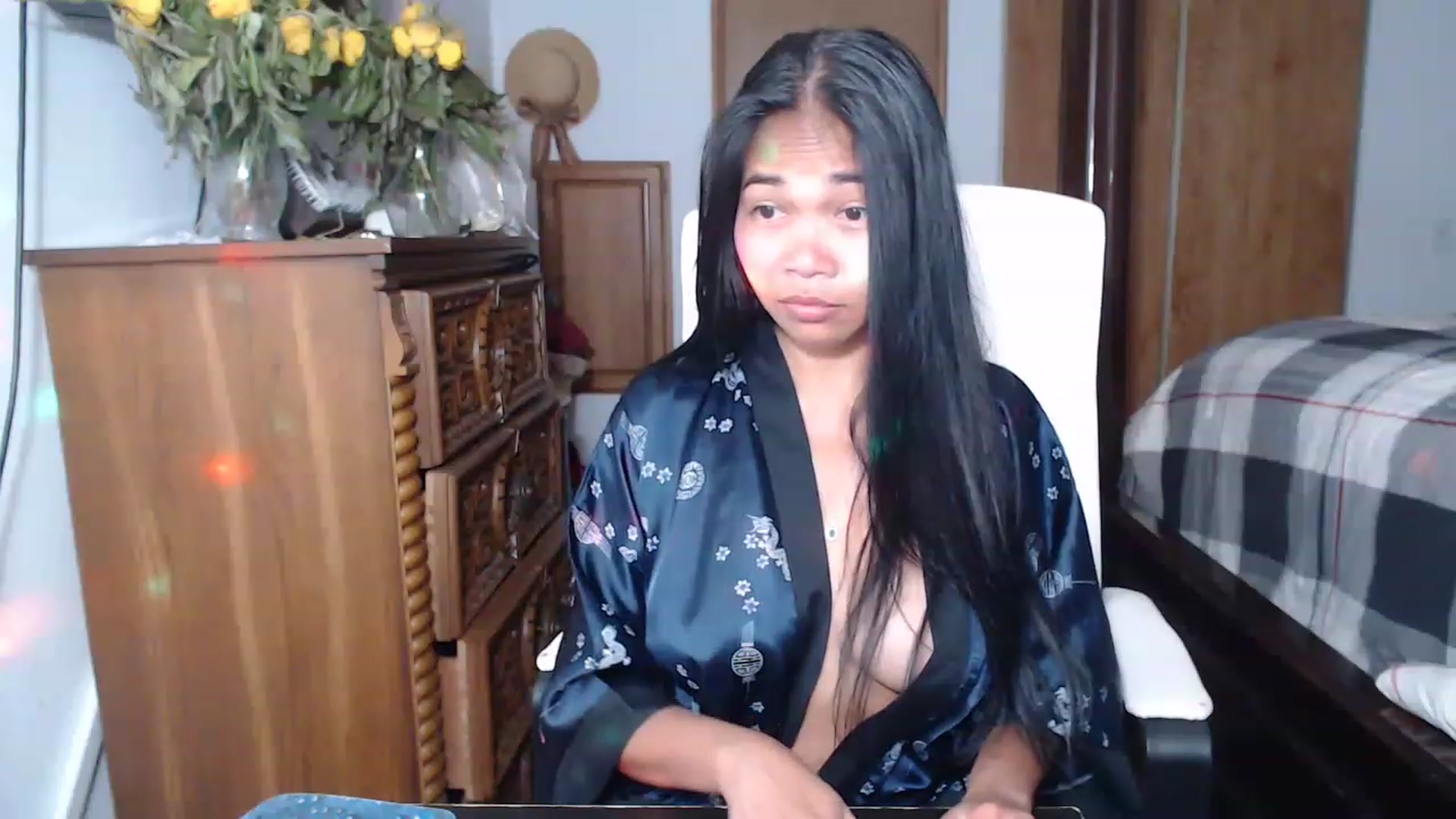 Gallery image thumbnail from Littlekai2023's myfreecams stream on, 05/26/2023, 04:15 image 17 of 20