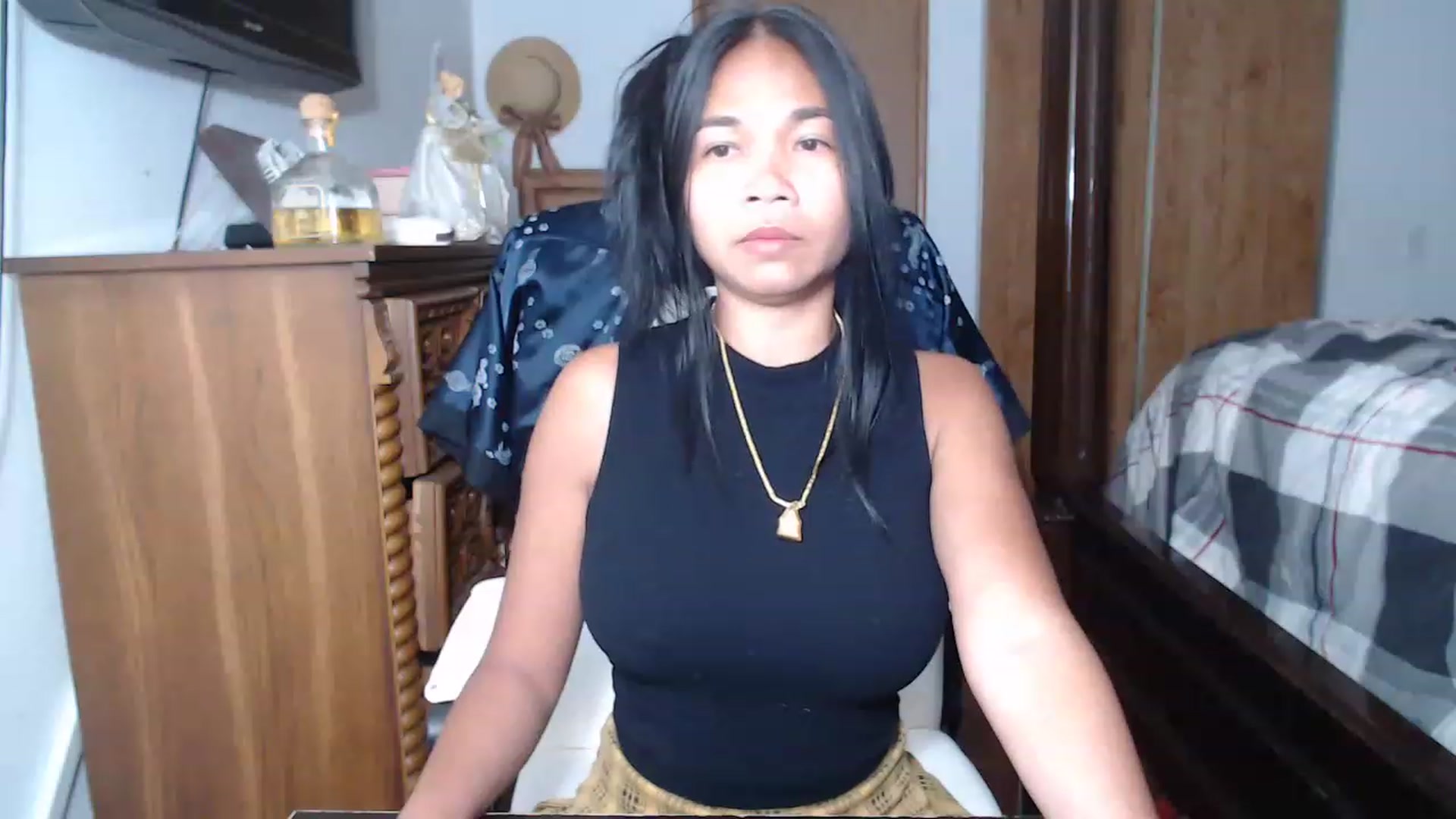 Gallery image thumbnail from Littlekai2023's myfreecams stream on, 05/27/2023, 24:42 image 11 of 20