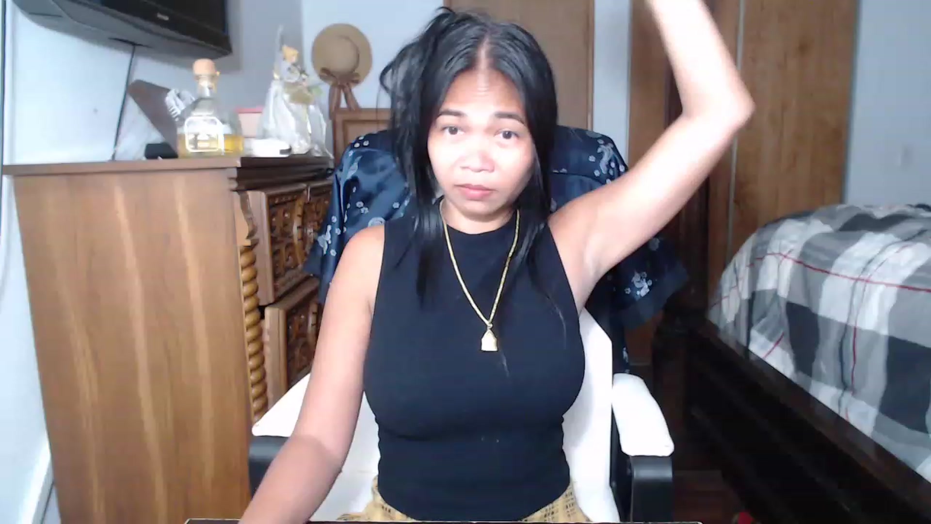 Gallery image thumbnail from Littlekai2023's myfreecams stream on, 05/27/2023, 03:31 image 6 of 20