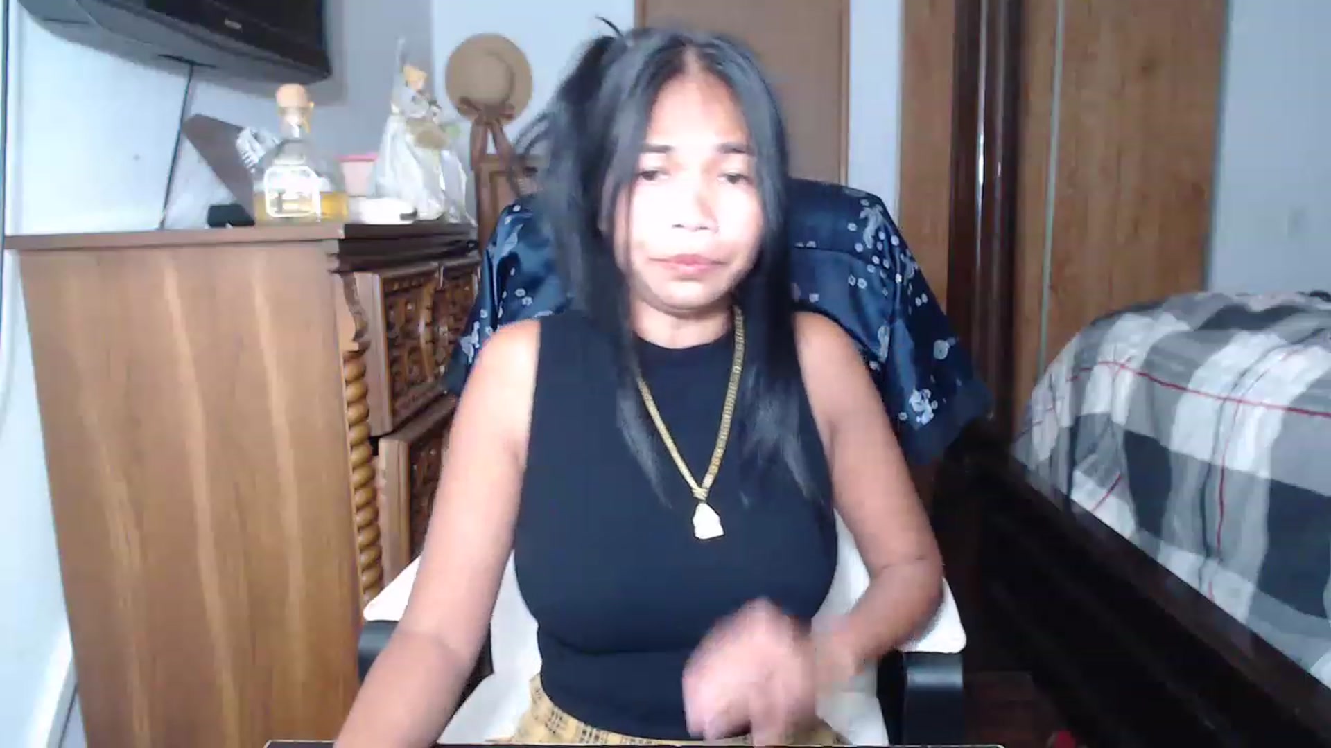 Gallery image thumbnail from Littlekai2023's myfreecams stream on, 05/27/2023, 03:31 image 8 of 20