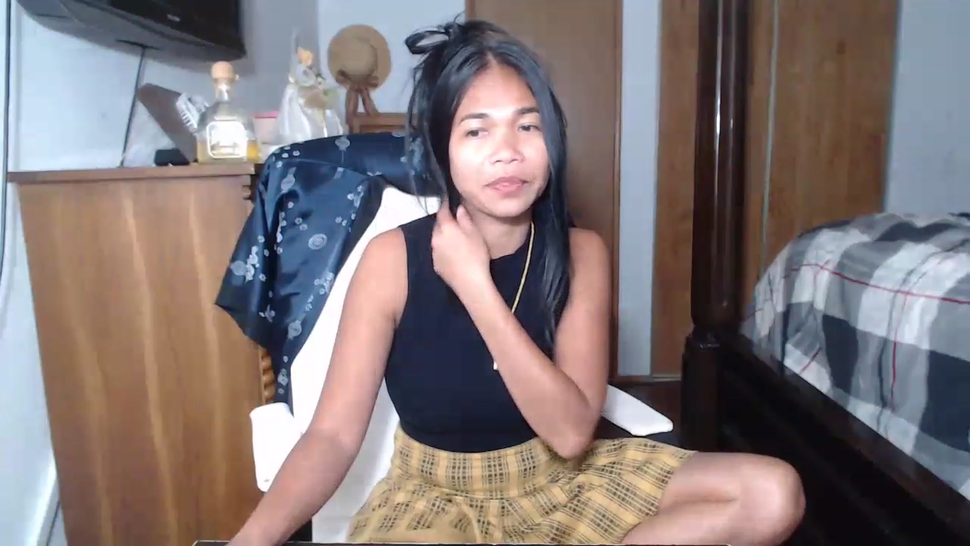 Gallery image thumbnail from Littlekai2023's myfreecams stream on, 05/27/2023, 03:31 image 15 of 20