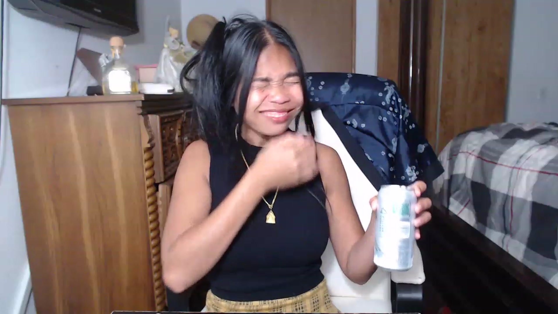 Gallery image thumbnail from Littlekai2023's myfreecams stream on, 05/27/2023, 03:31 image 9 of 20