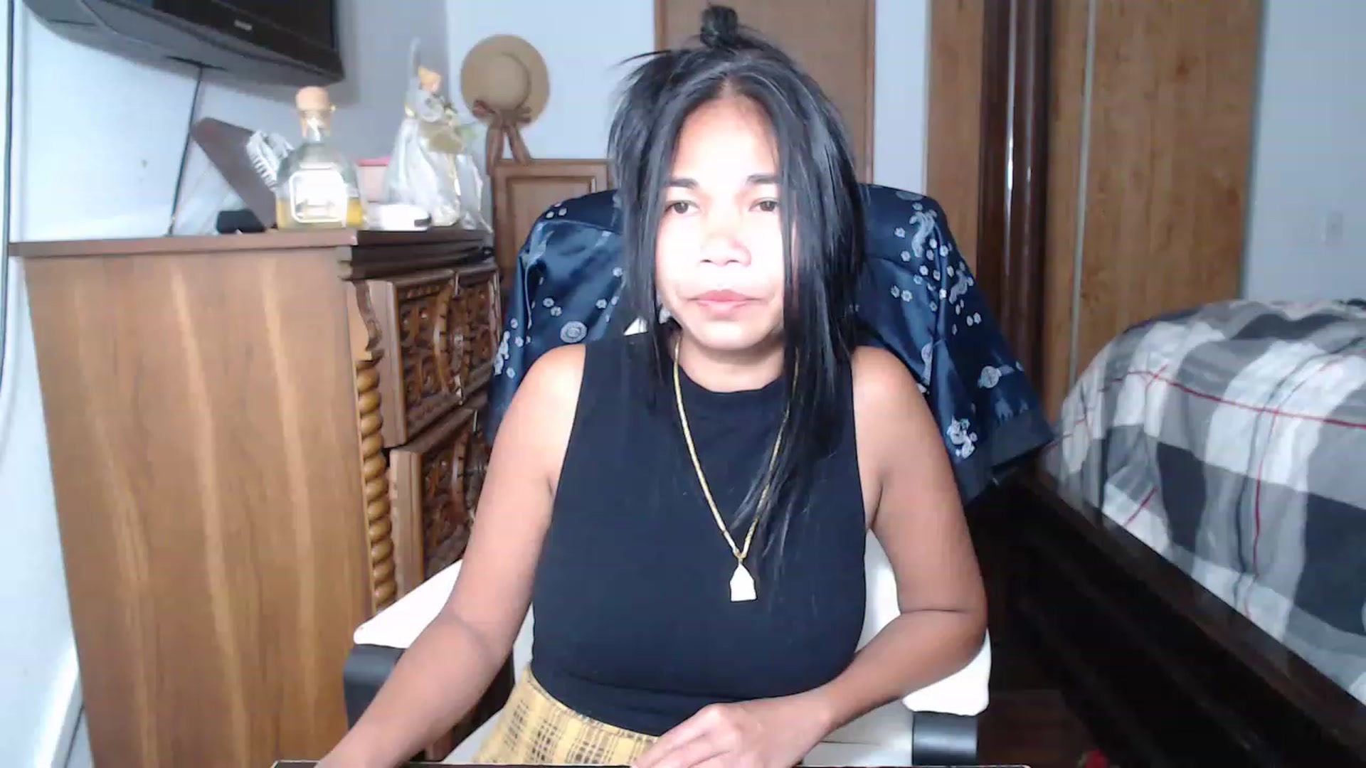Gallery image thumbnail from Littlekai2023's myfreecams stream on, 05/27/2023, 03:31 image 14 of 20