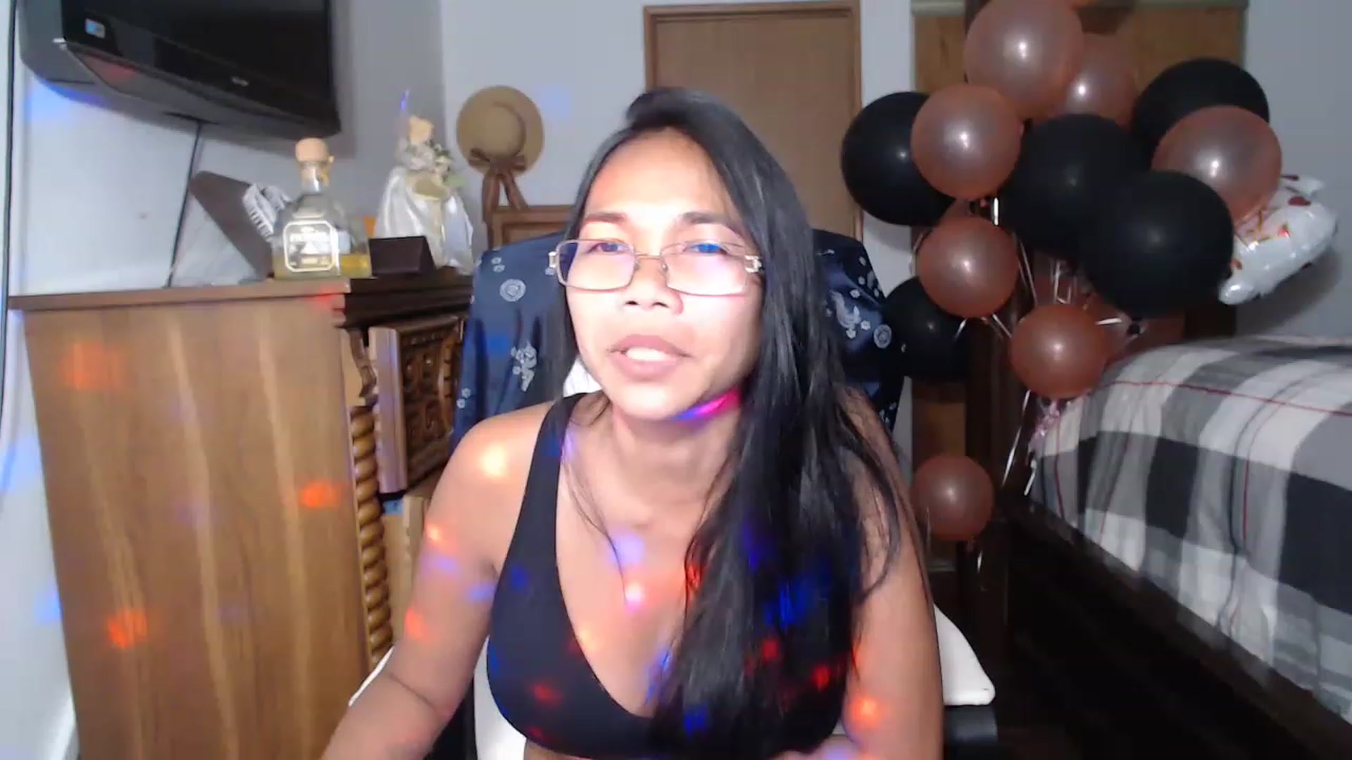 Gallery image thumbnail from Littlekai2023's myfreecams stream on, 05/28/2023, 08:26 image 12 of 20