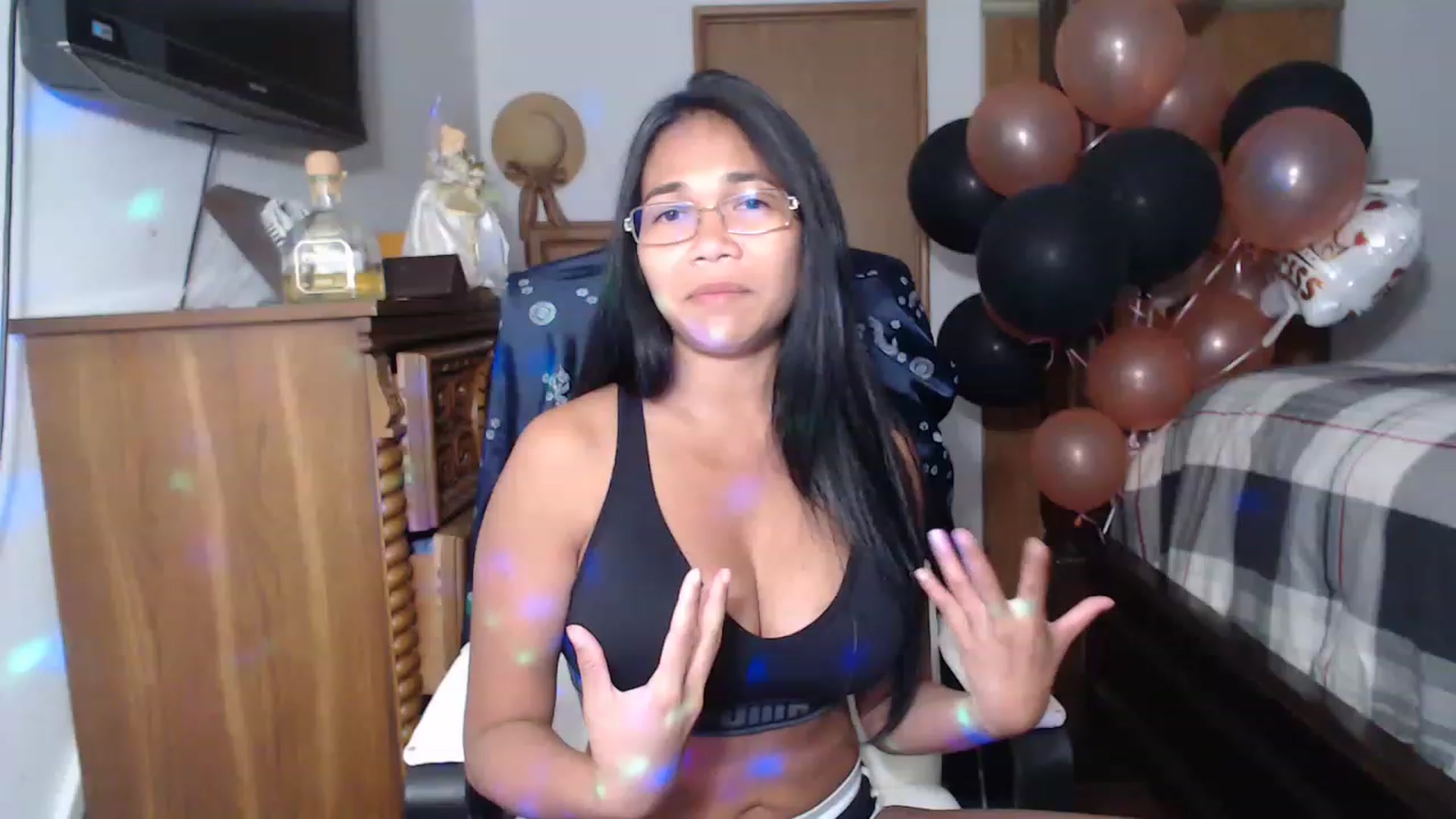 Gallery image thumbnail from Littlekai2023's myfreecams stream on, 05/28/2023, 08:26 image 5 of 20